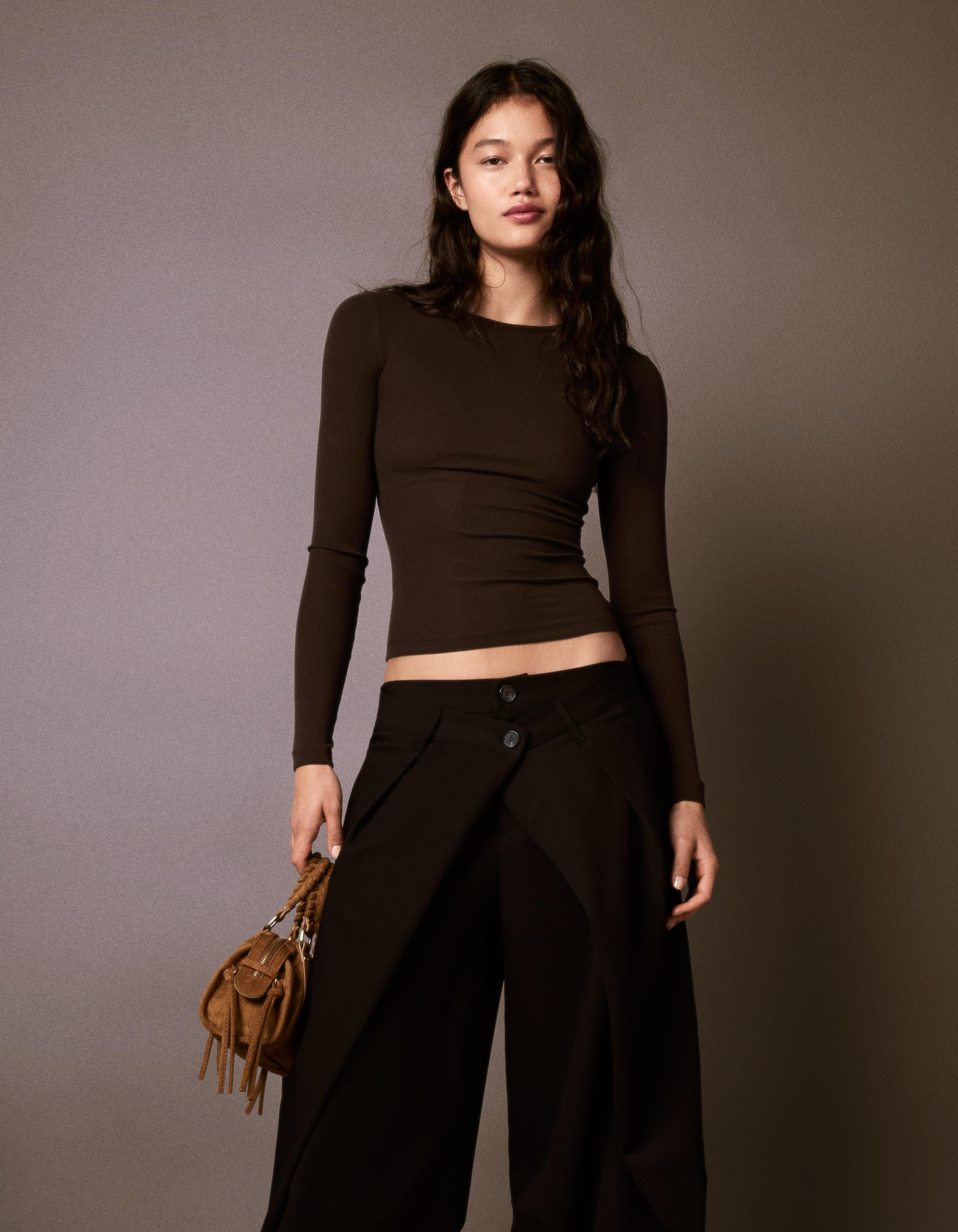 Bershka Camiseta Manga Larga Cuello Redondo Mujer Marrón