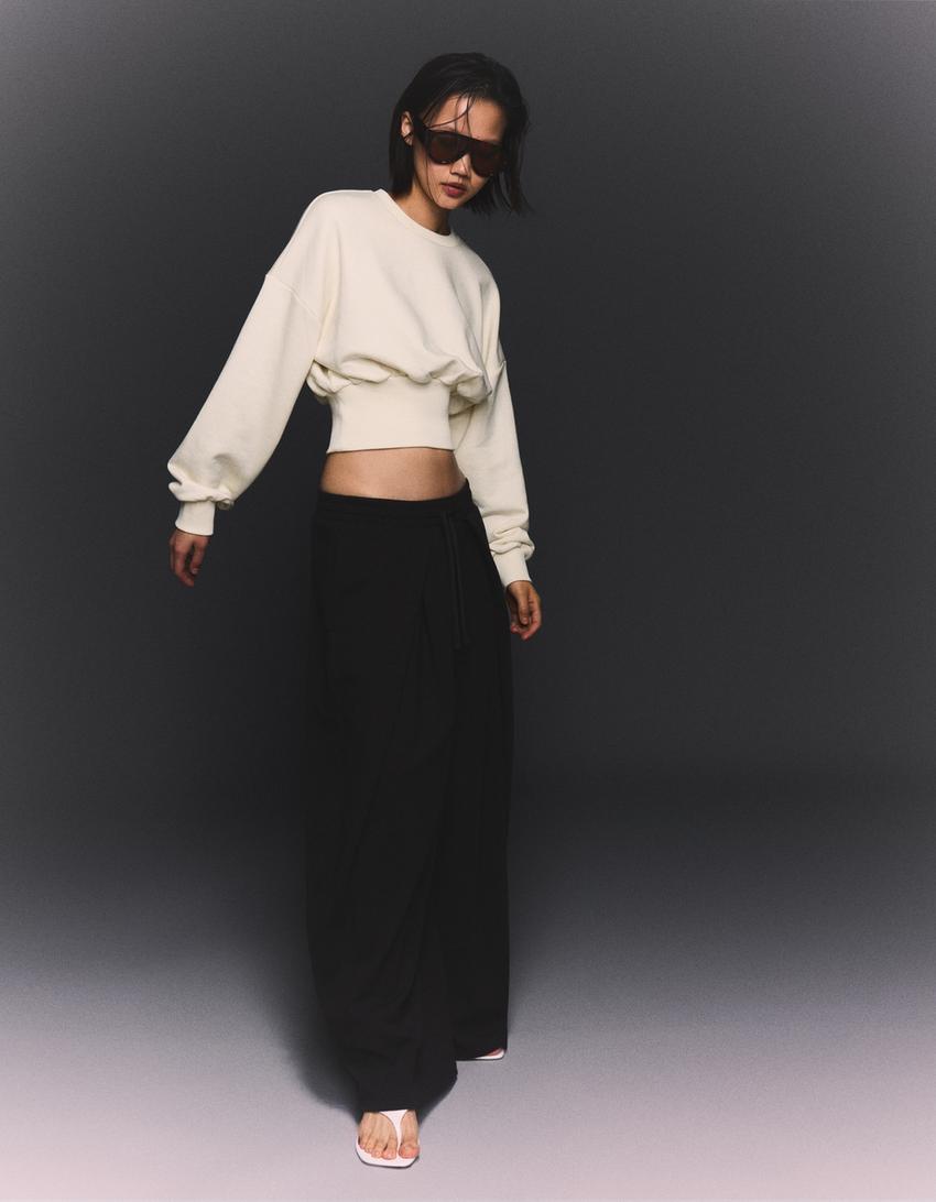 Sweatshirt with sash waist-Cream