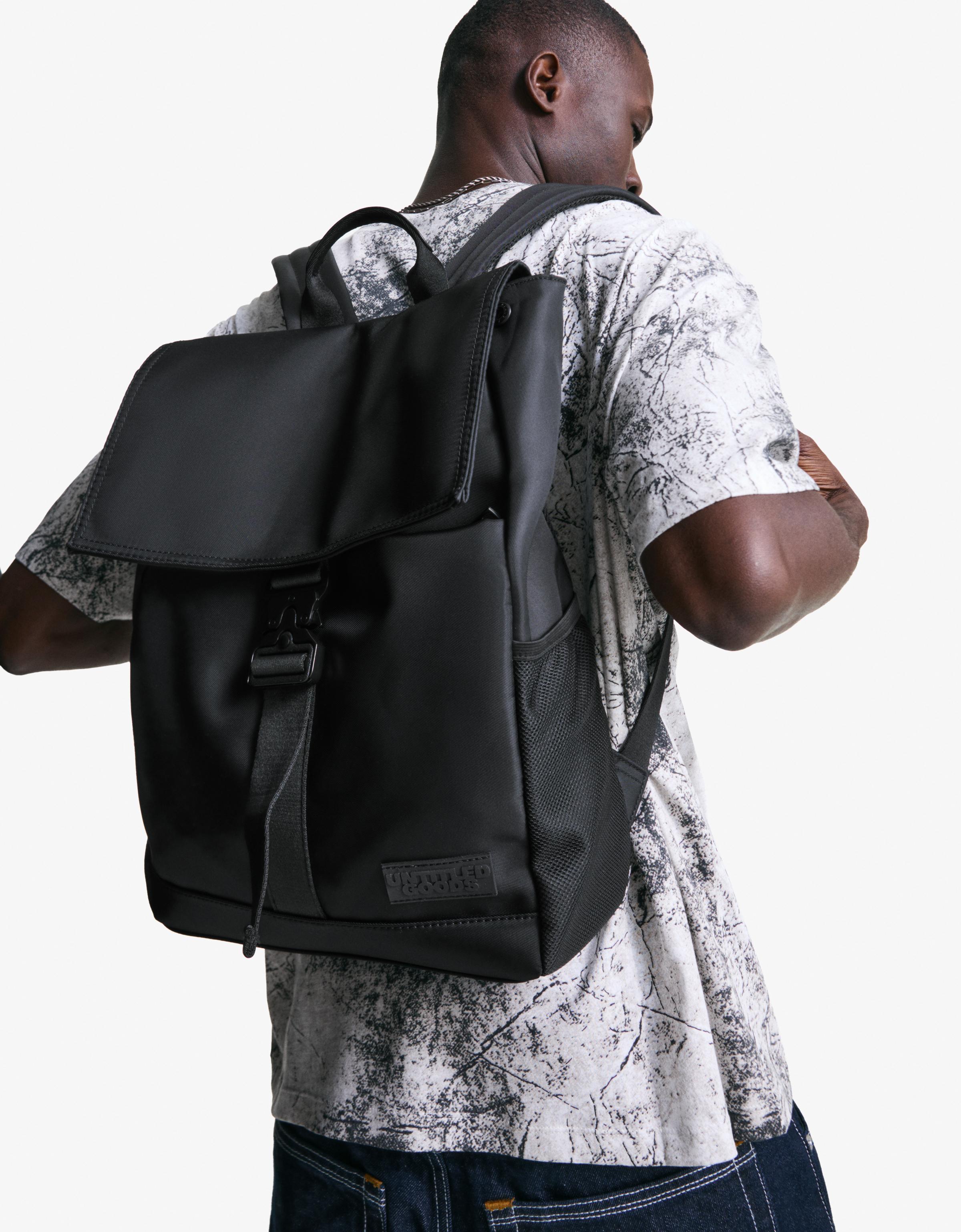 Bershka Technischer Rucksack Herren Schwarz