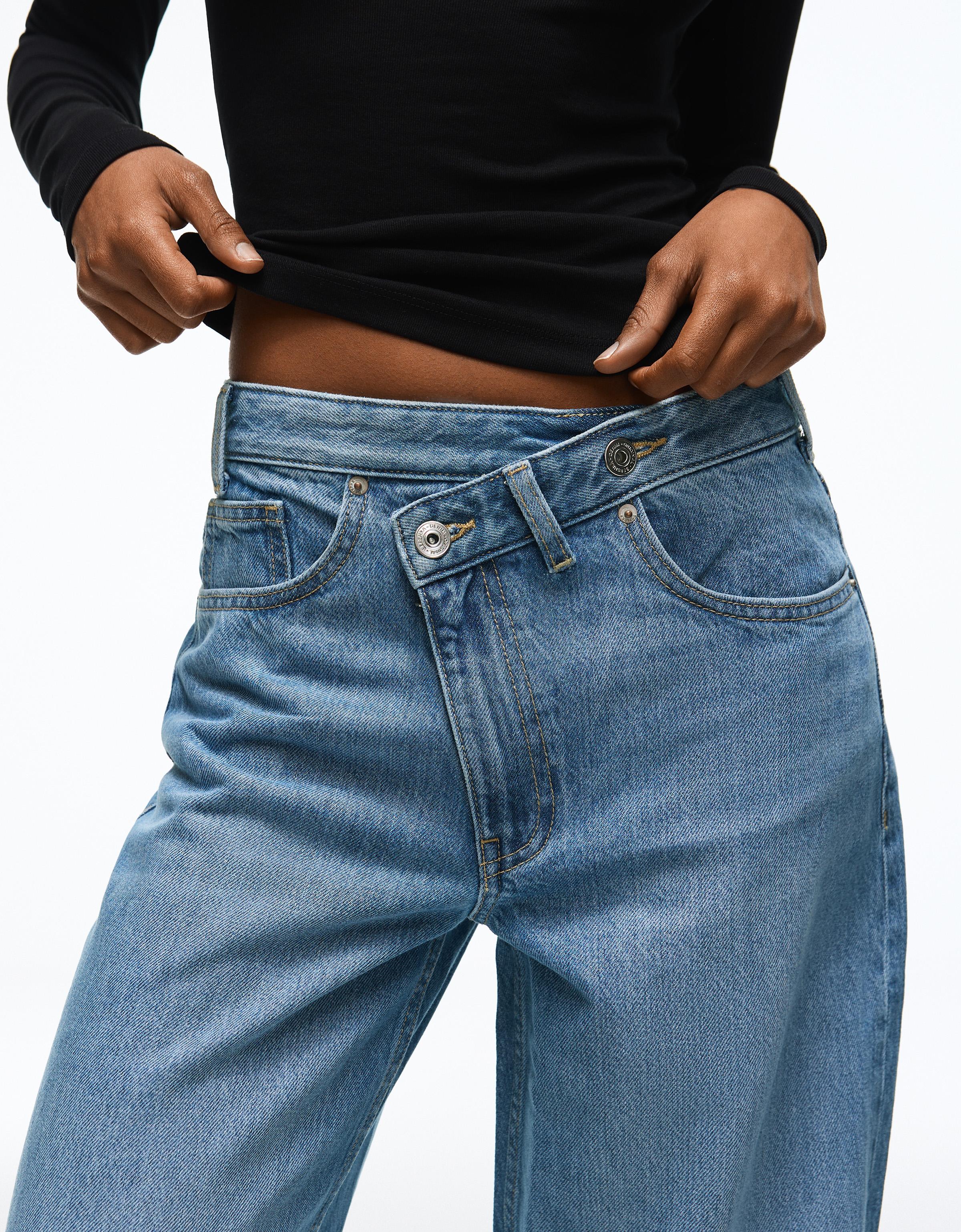 Wide-leg cross-waist jeans — Light blue