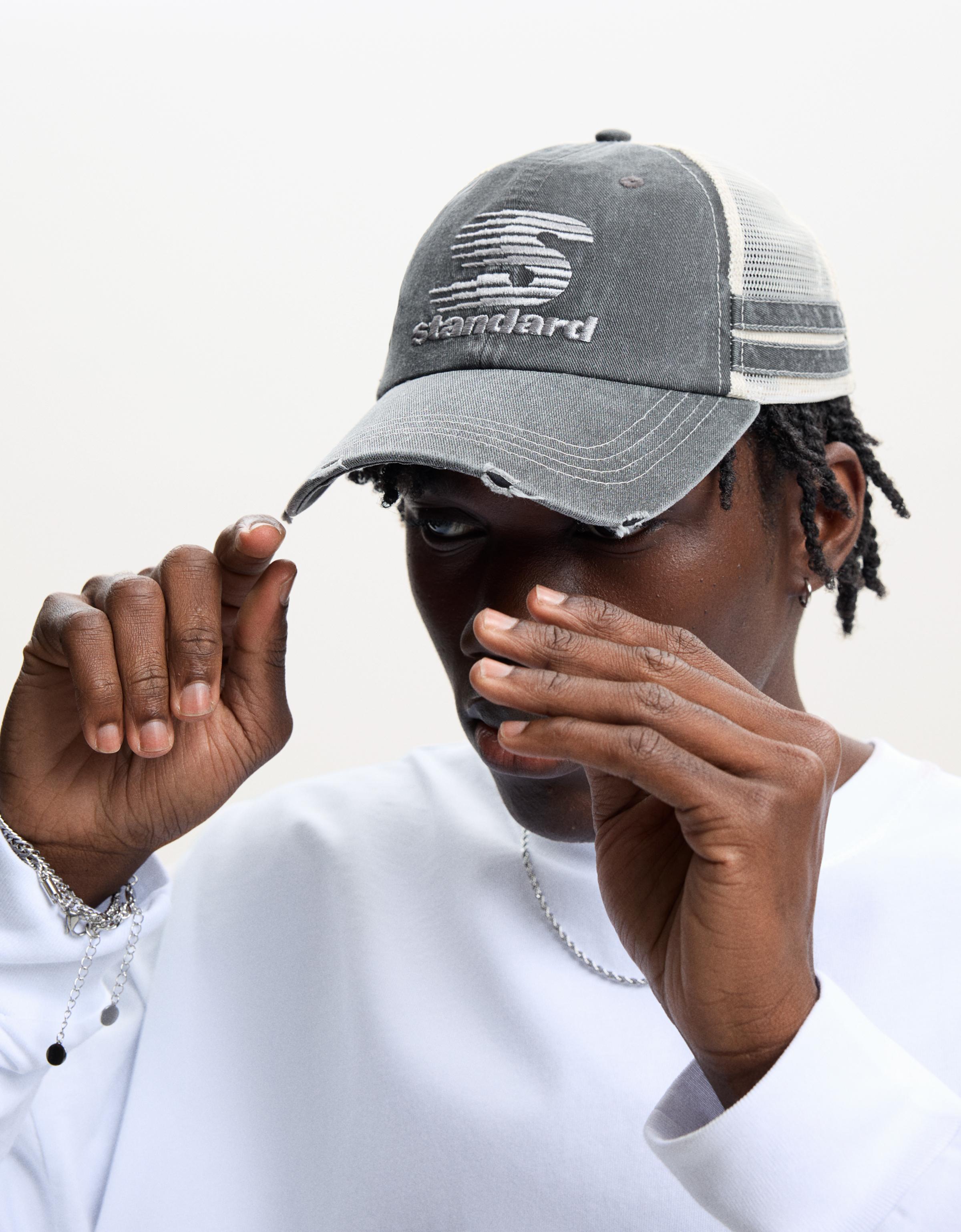 Bershka Trucker-Basecap Mit Rissen Herren Schwarz
