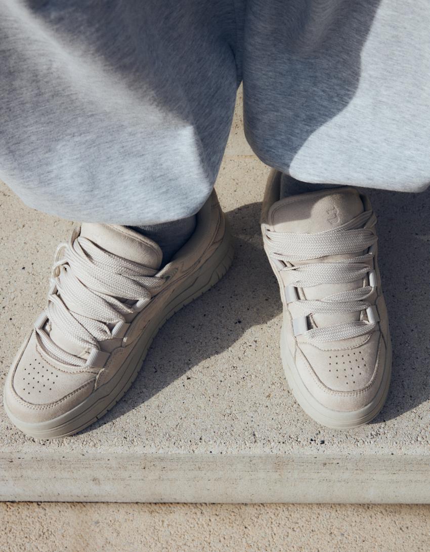 Skate-Sneaker mit dicker Sohle-Grau