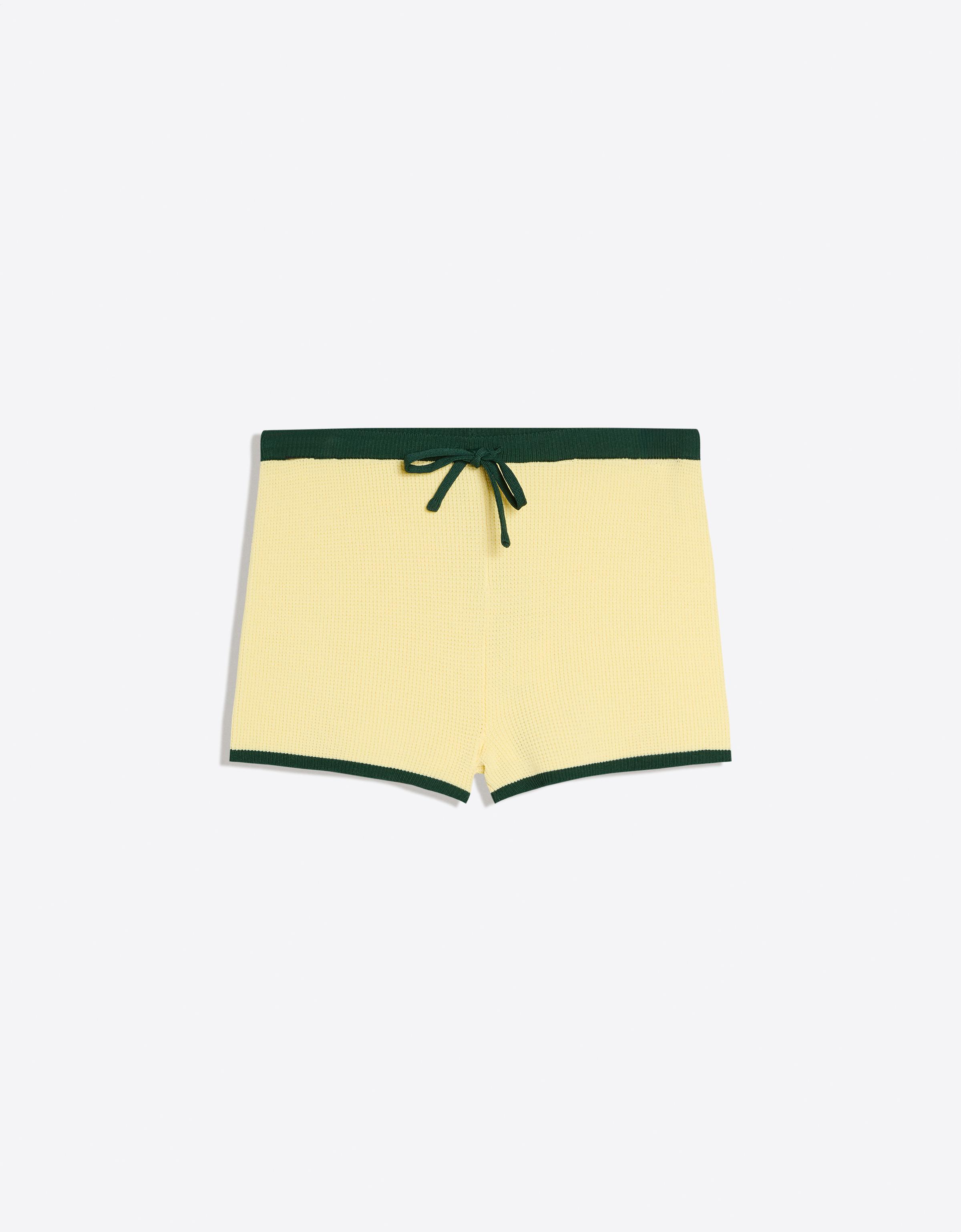 Contrast knit shorts — Yellow
