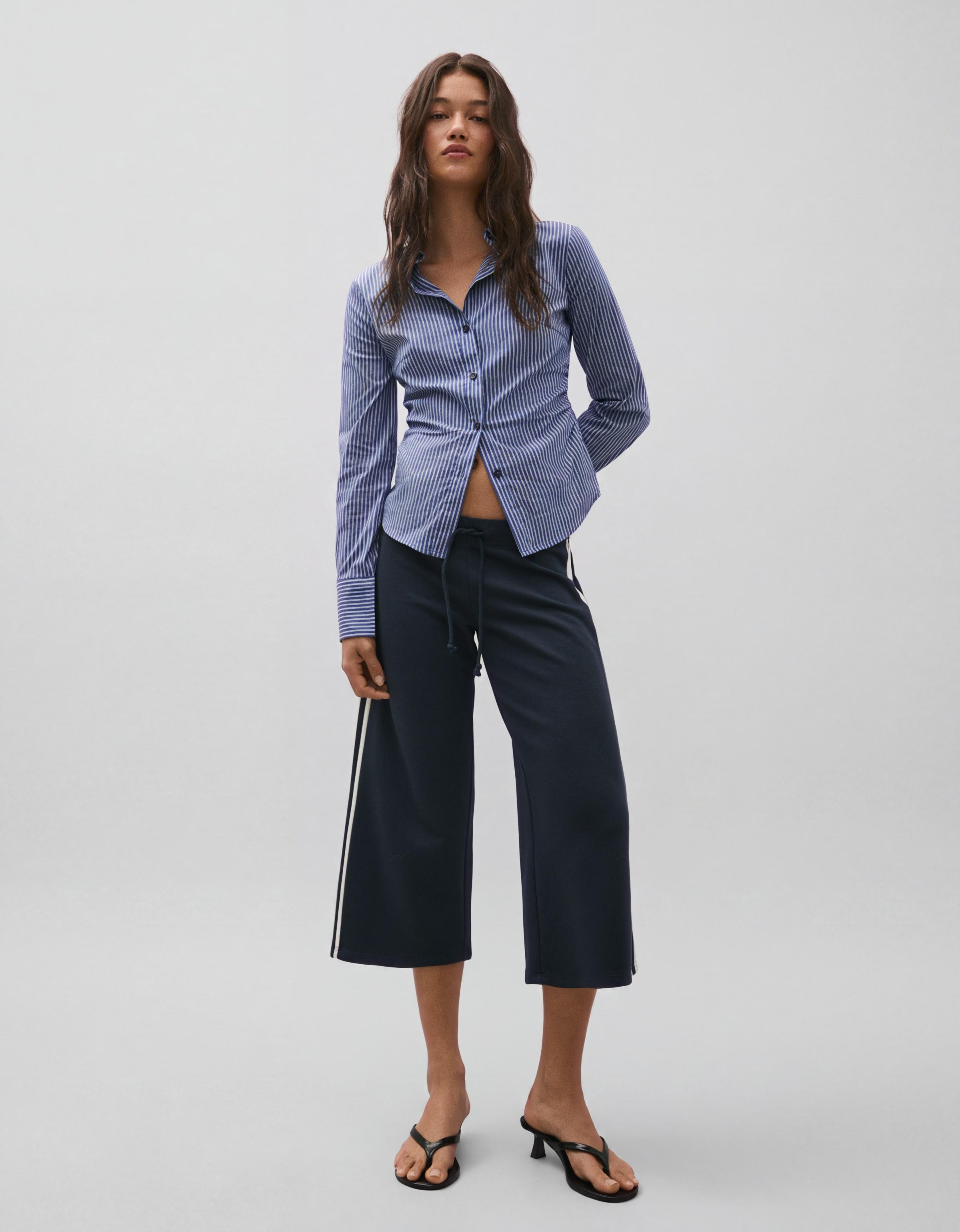 Fitted long-sleeved shirt — Blue