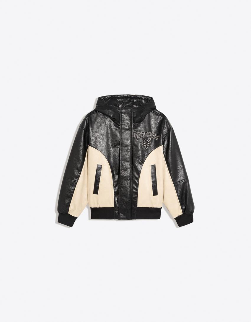 Kunstlederjacke mit Kapuze ZOO YORK x BERSHKA-Schwarz