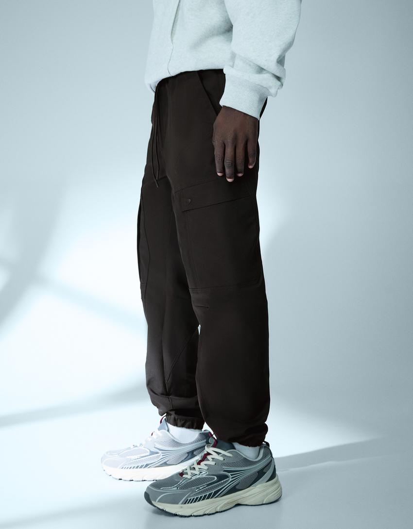 Technical slim fit cargo trousers-Black