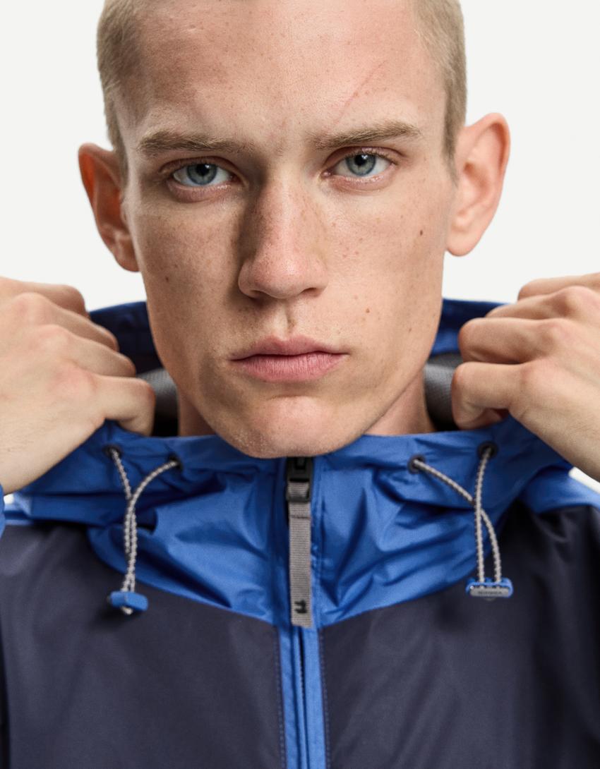 Blouson léger color block capuche-Bleu