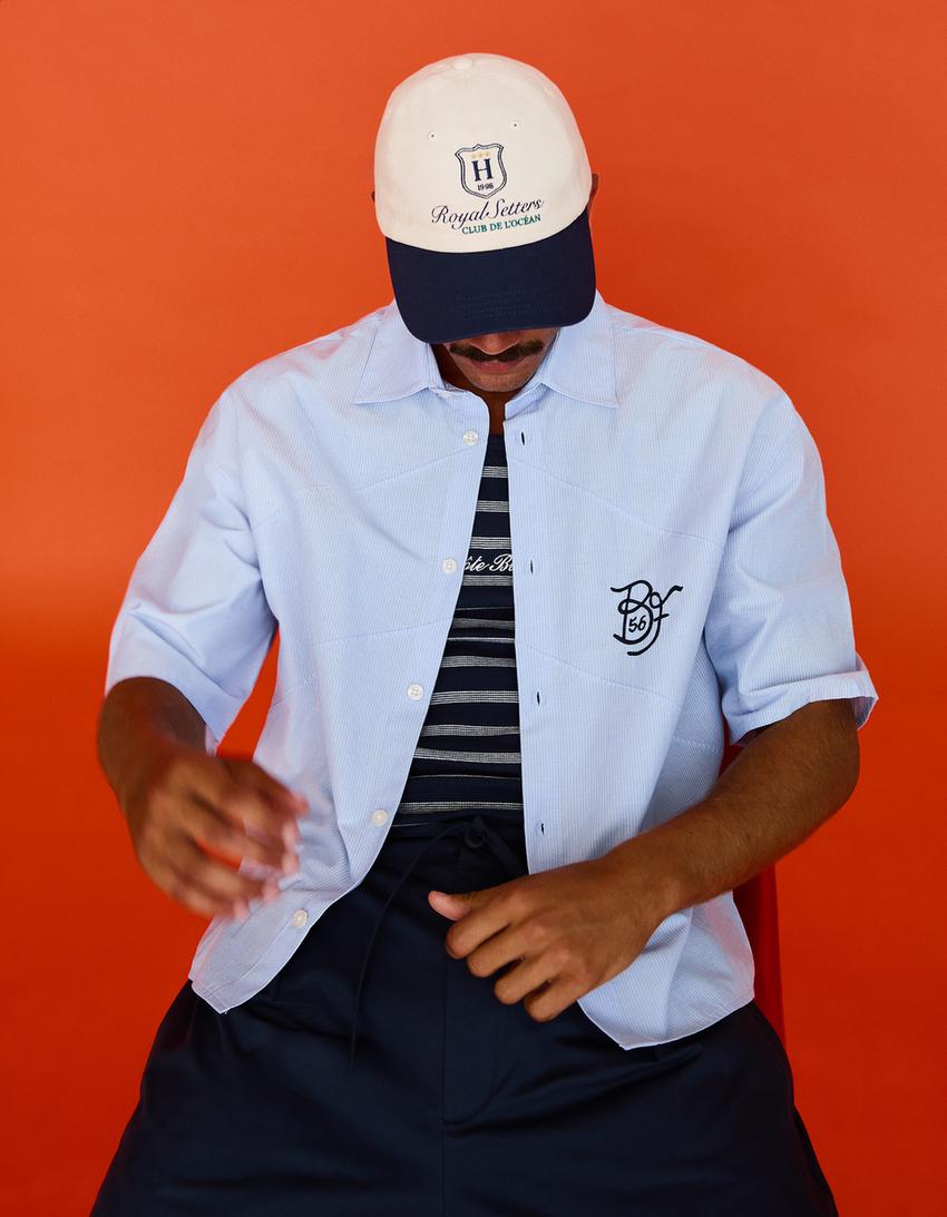 Camisa manga curta oversize bordado-Azul claro