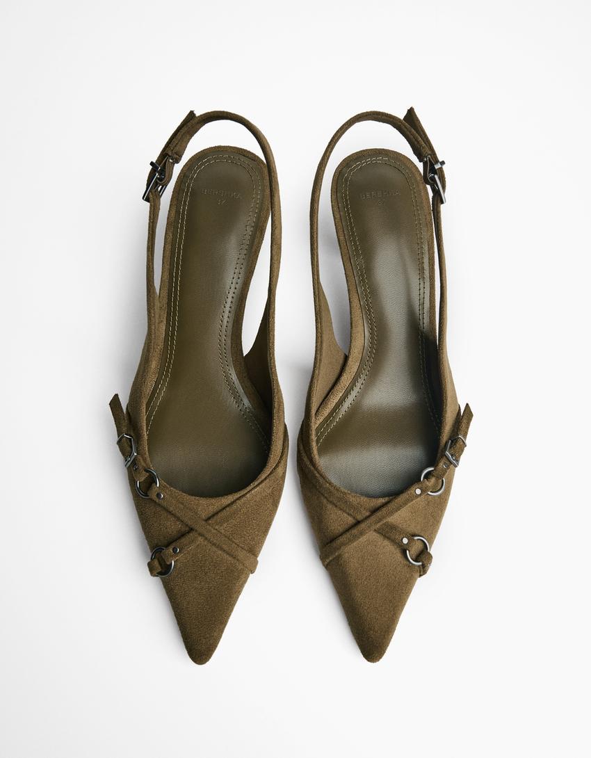 Schoenen met kitten heel, bandje en gesp-1-512