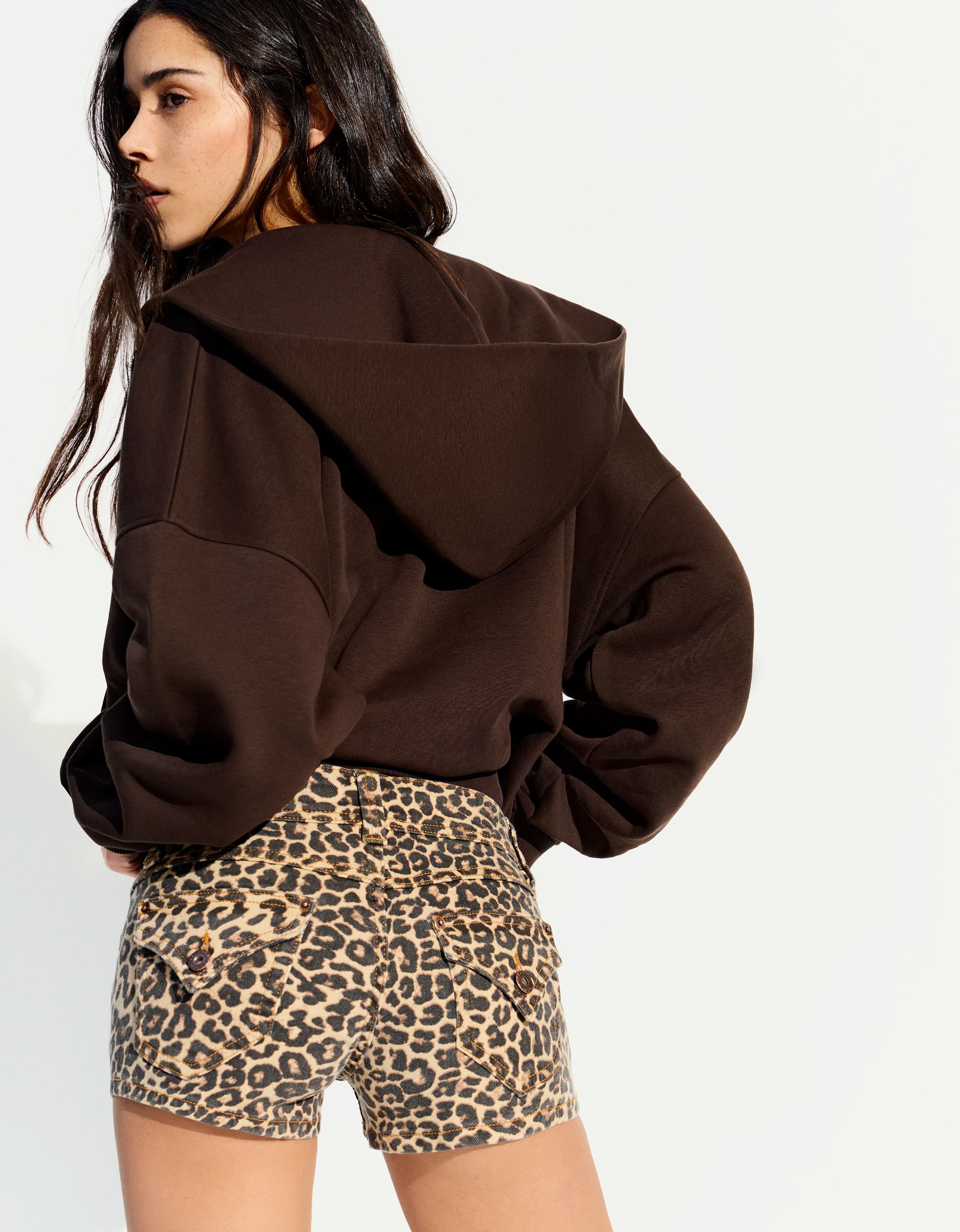 Puantiye desenli denim şort