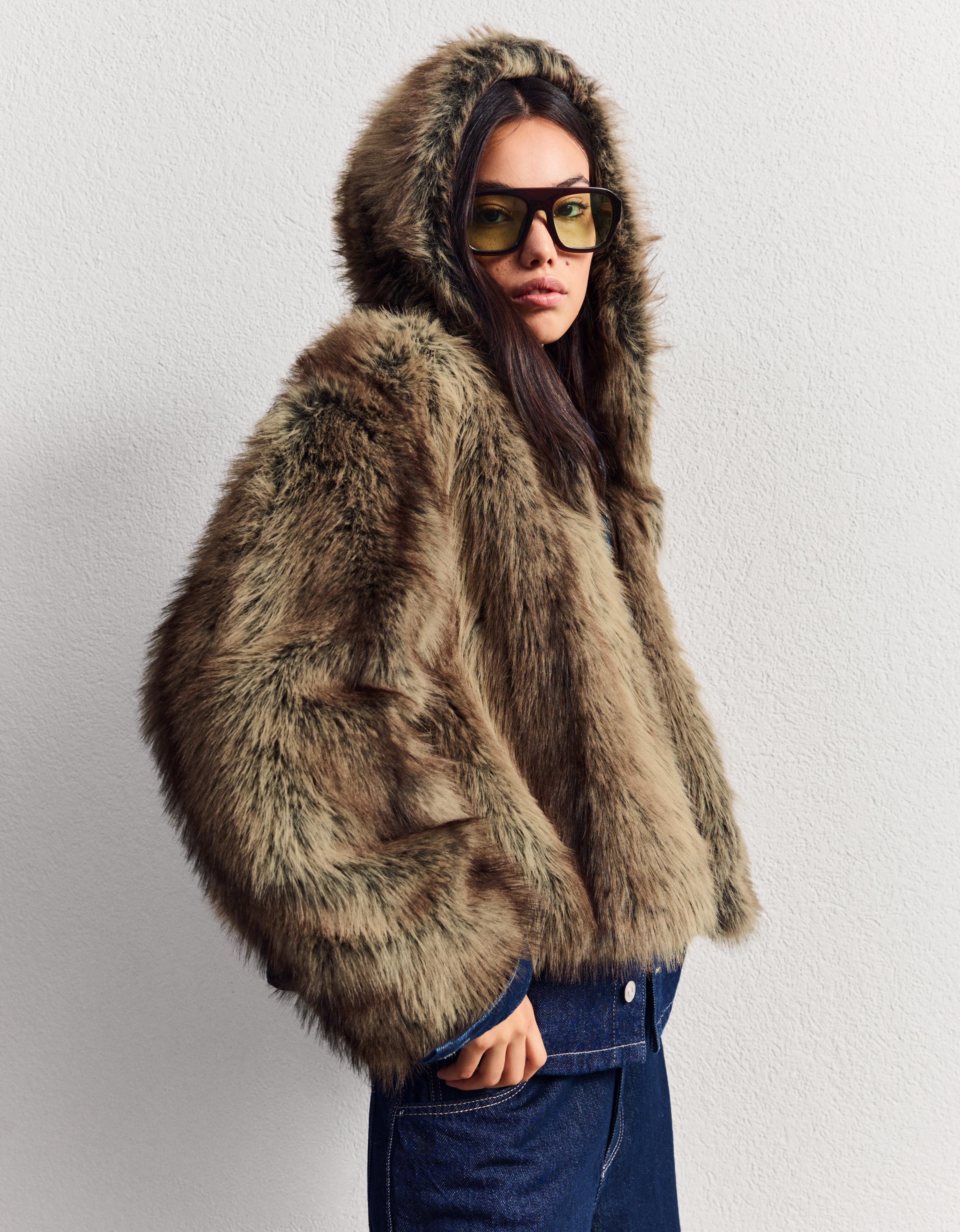 ジャケット・アウター Faux Fur Hoodie Duffle Coat nude petal S Faux fur hooded jacket - Women | Bershka