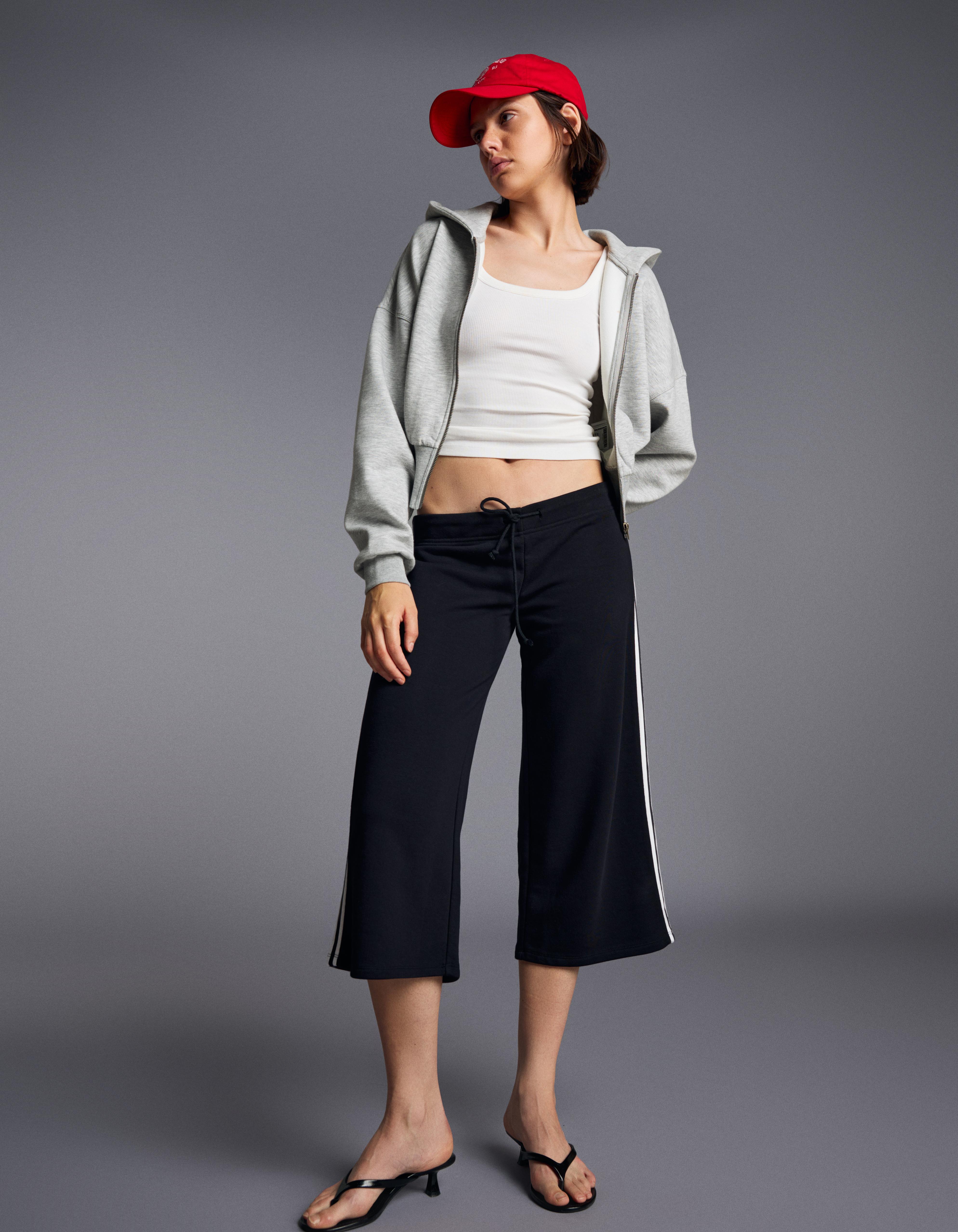 Zip-up hooded sweatshirt with sash — Grey