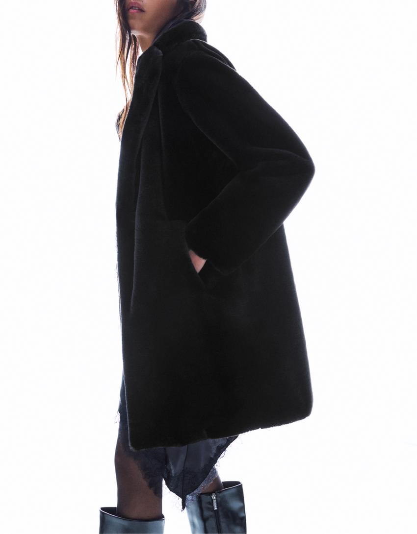 Cappotto in pelliccia sintetica-Nero