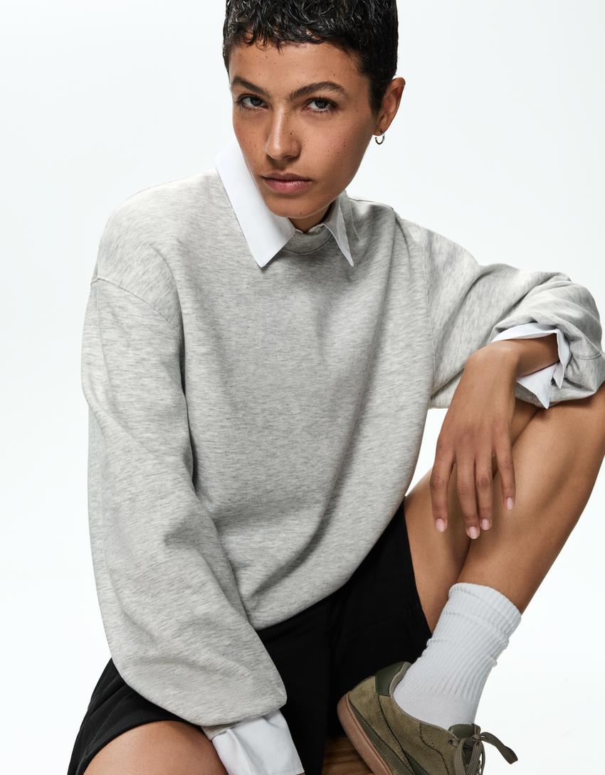 Sweatshirt oversize macia com modal-Cinza-0