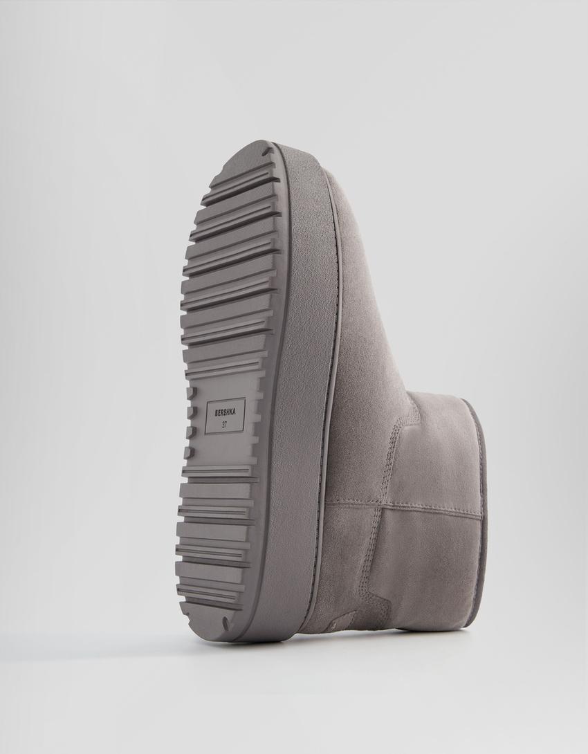 Platform ankle boots with faux fur lining-Grey