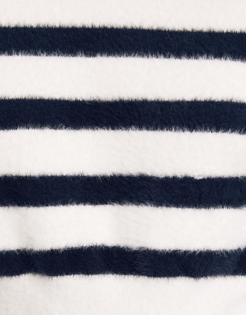 سويتر من الفرو الاصطناعي-أزرق-5