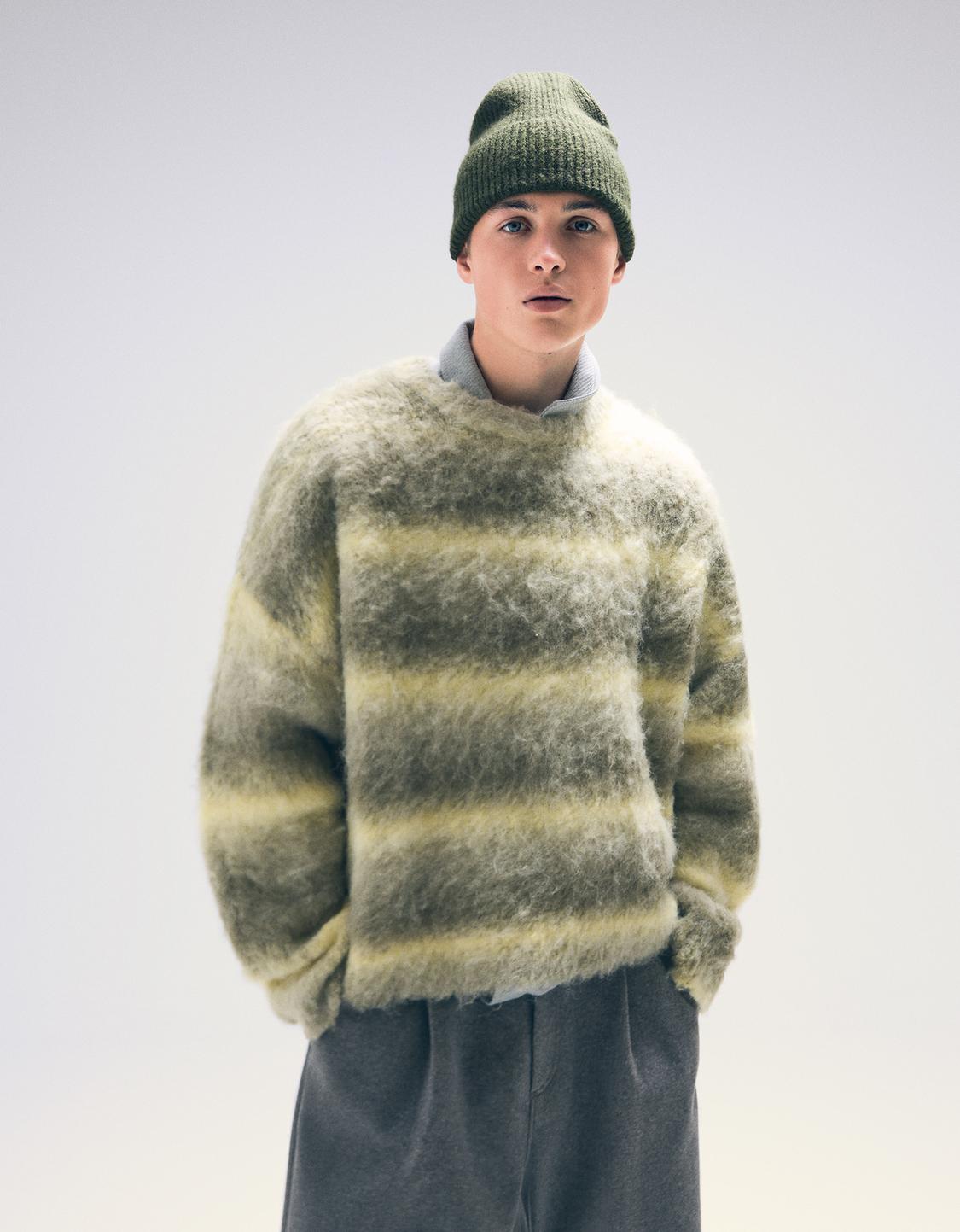 Multicoloured brushed effect jumper