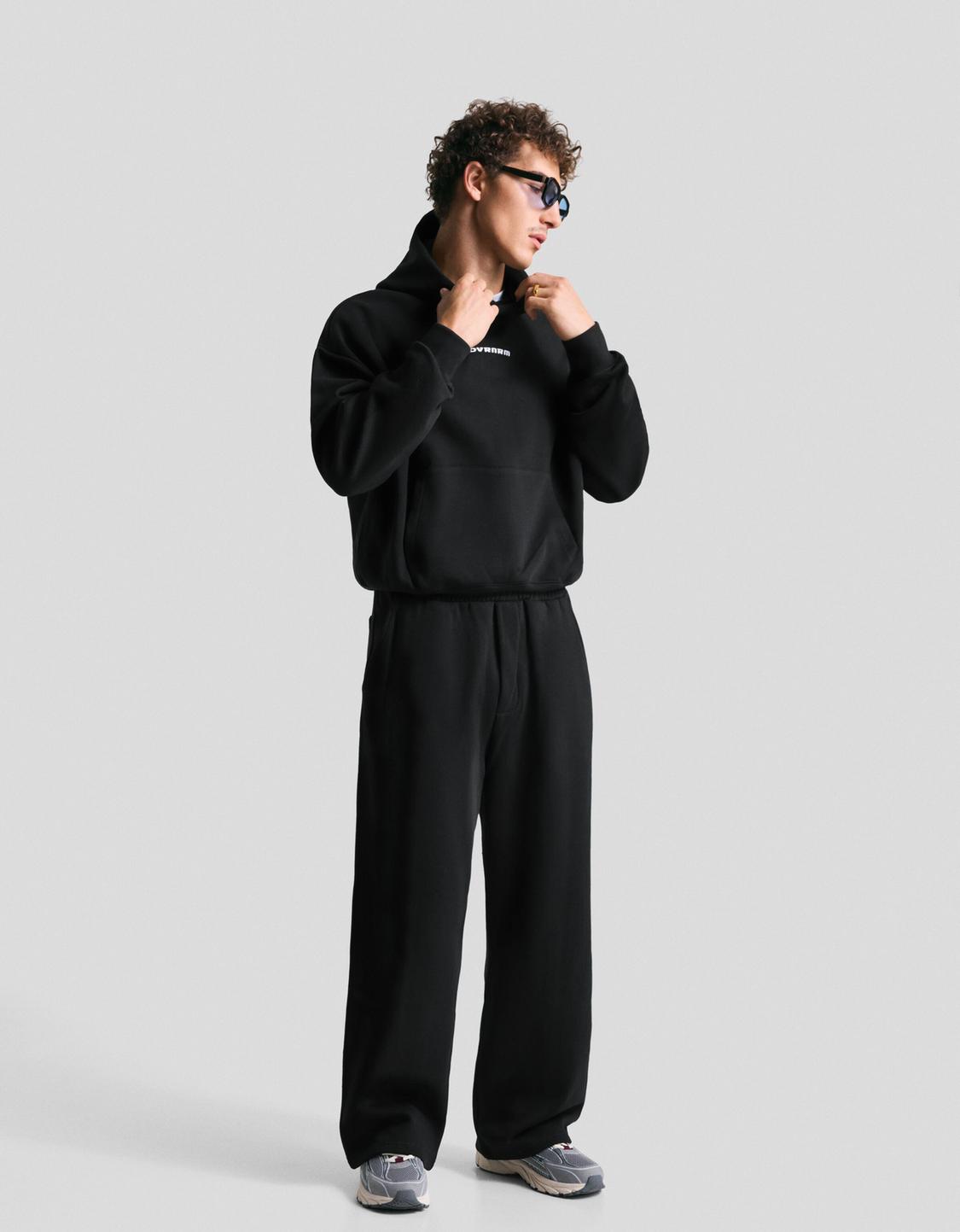 Super baggy trousers