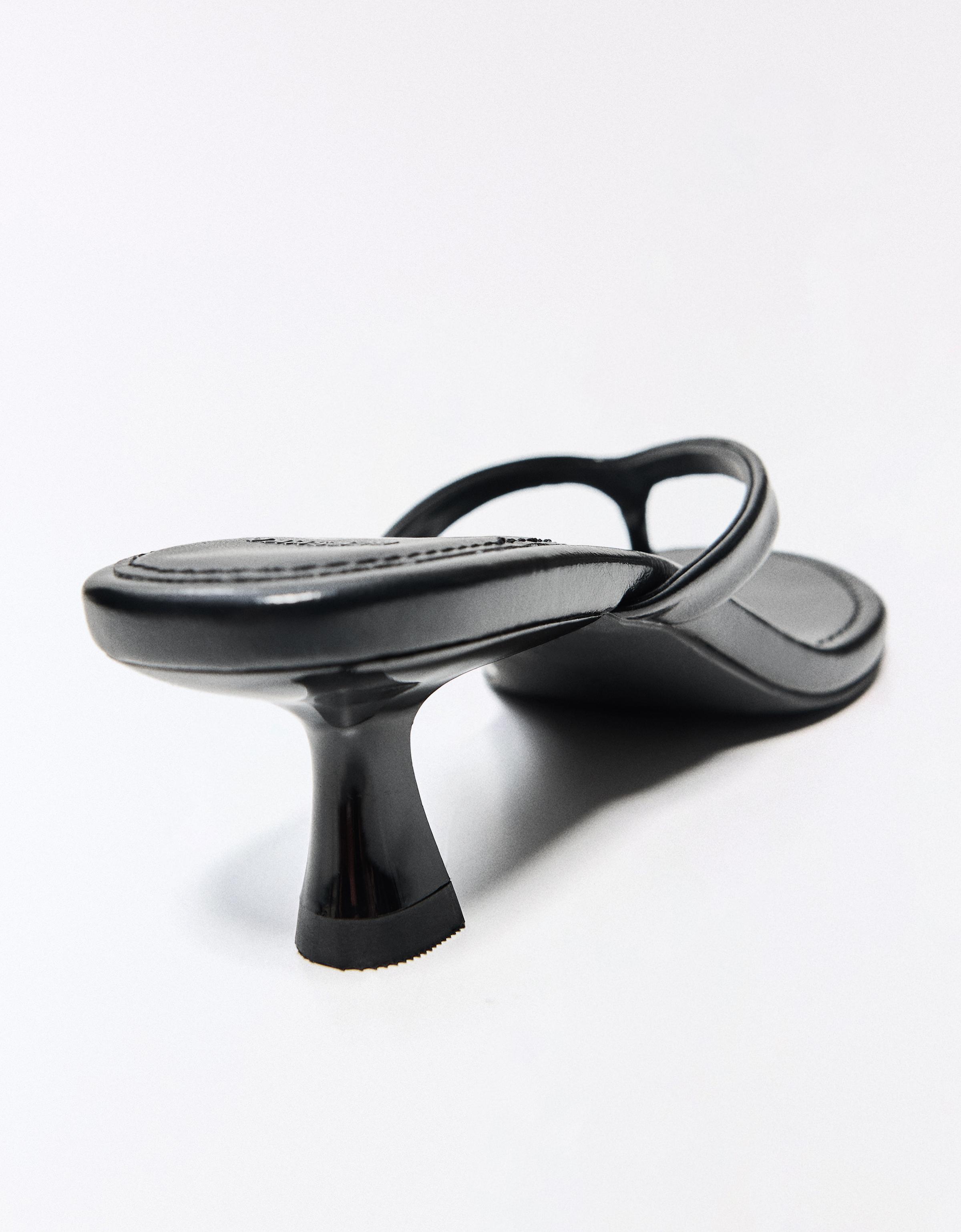 Heeled thong sandals — BLACK