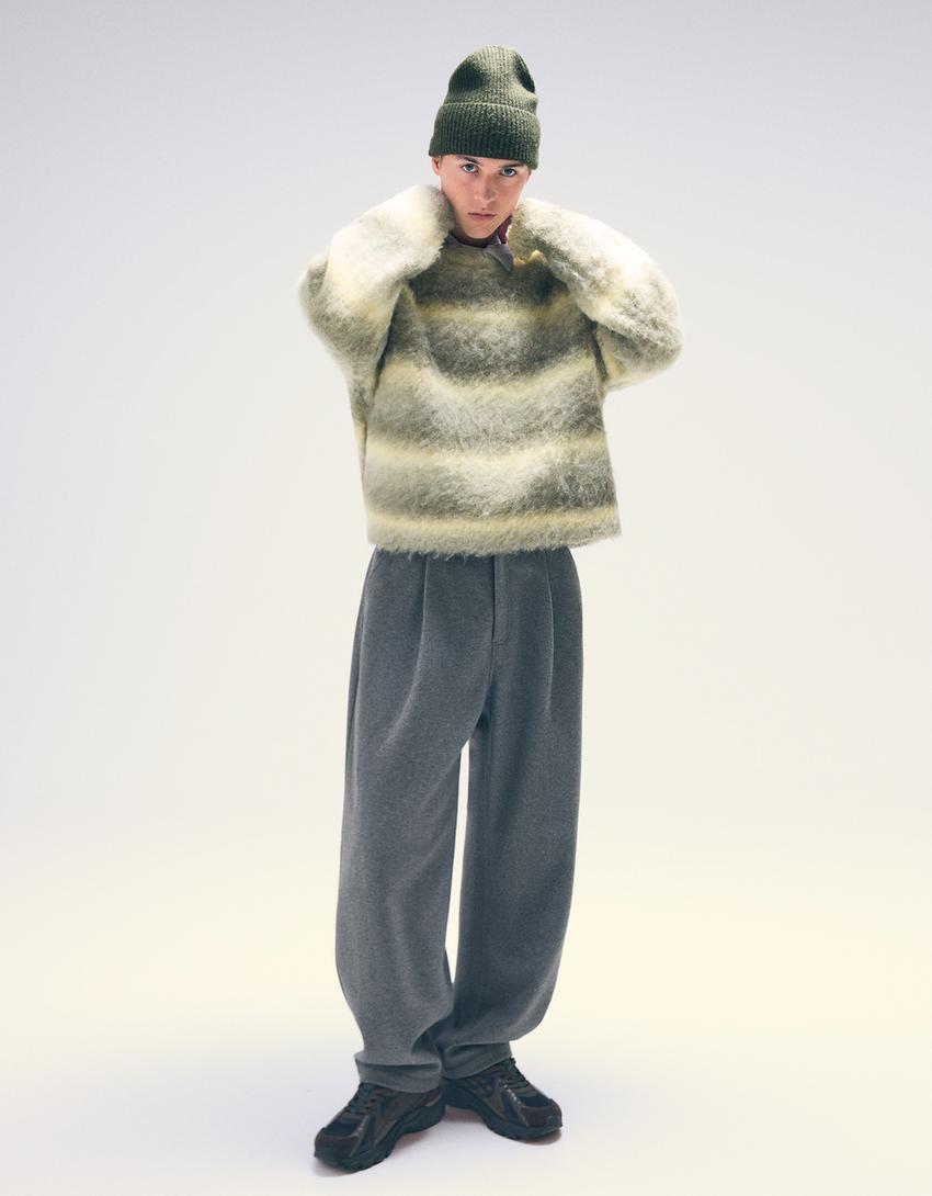 Daugiaspalvis šiaušto pluošto megztinis-Rusvai žalsva