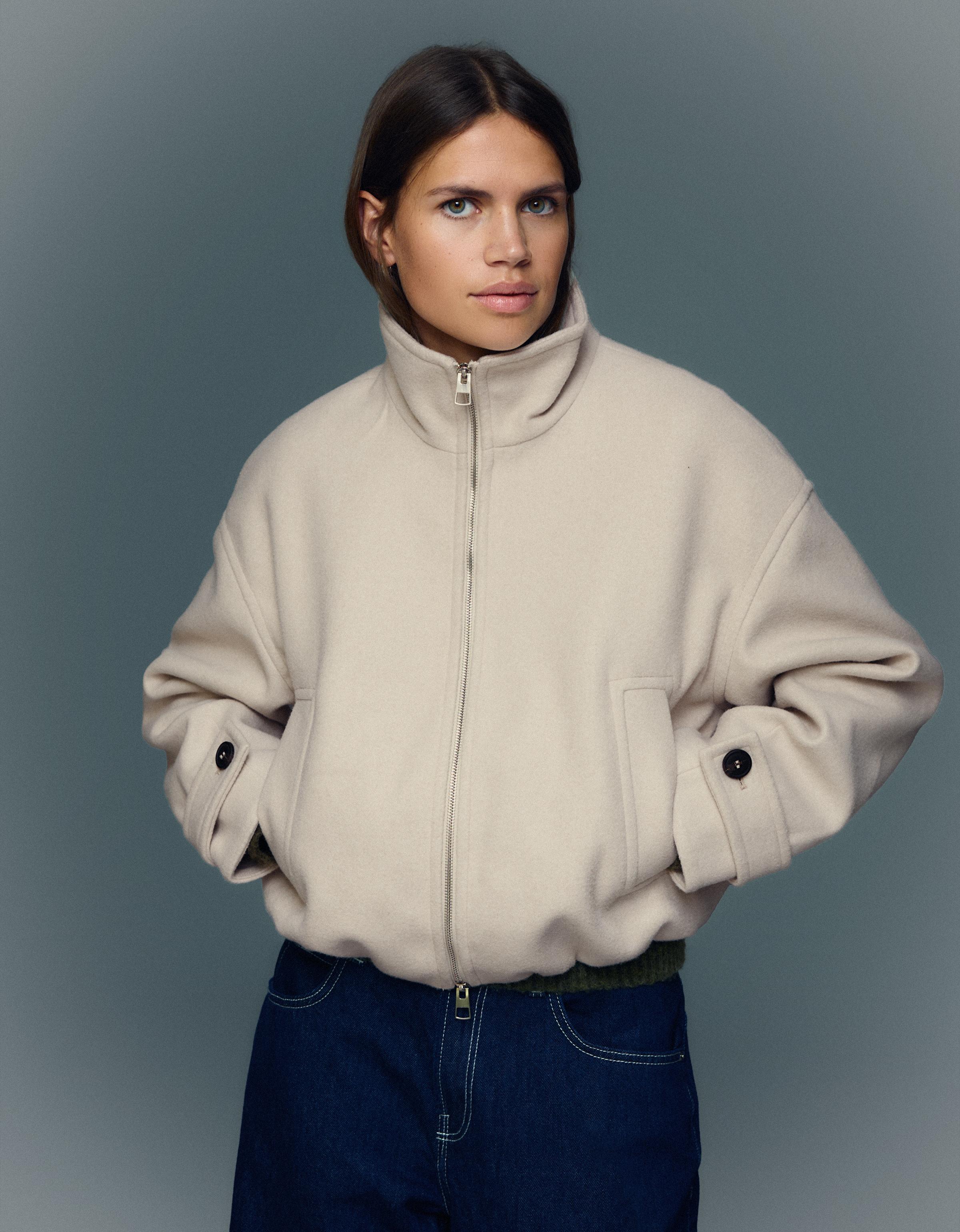 Soft touch jacket — Sand