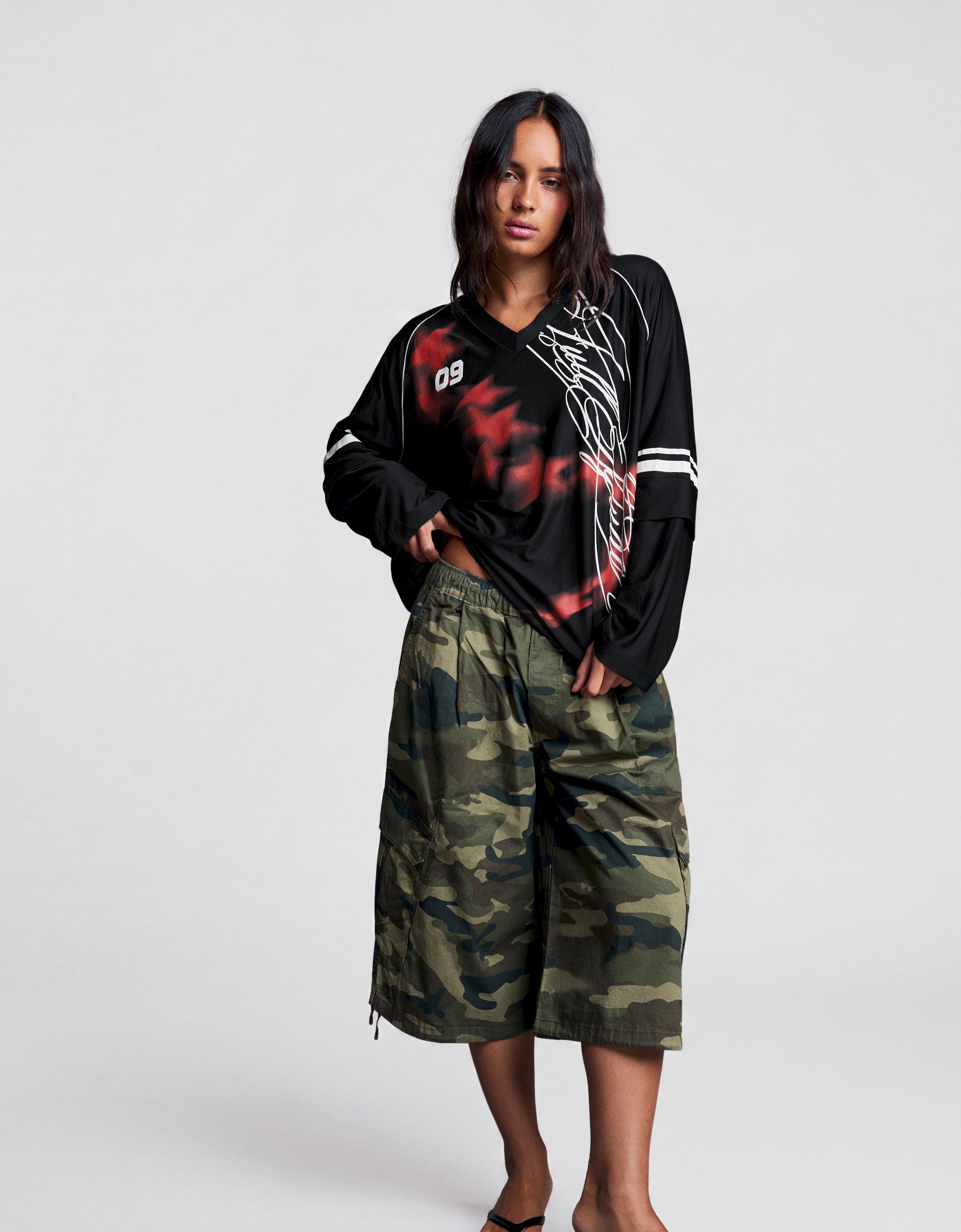 Oversize double sleeve print T-shirt — Black