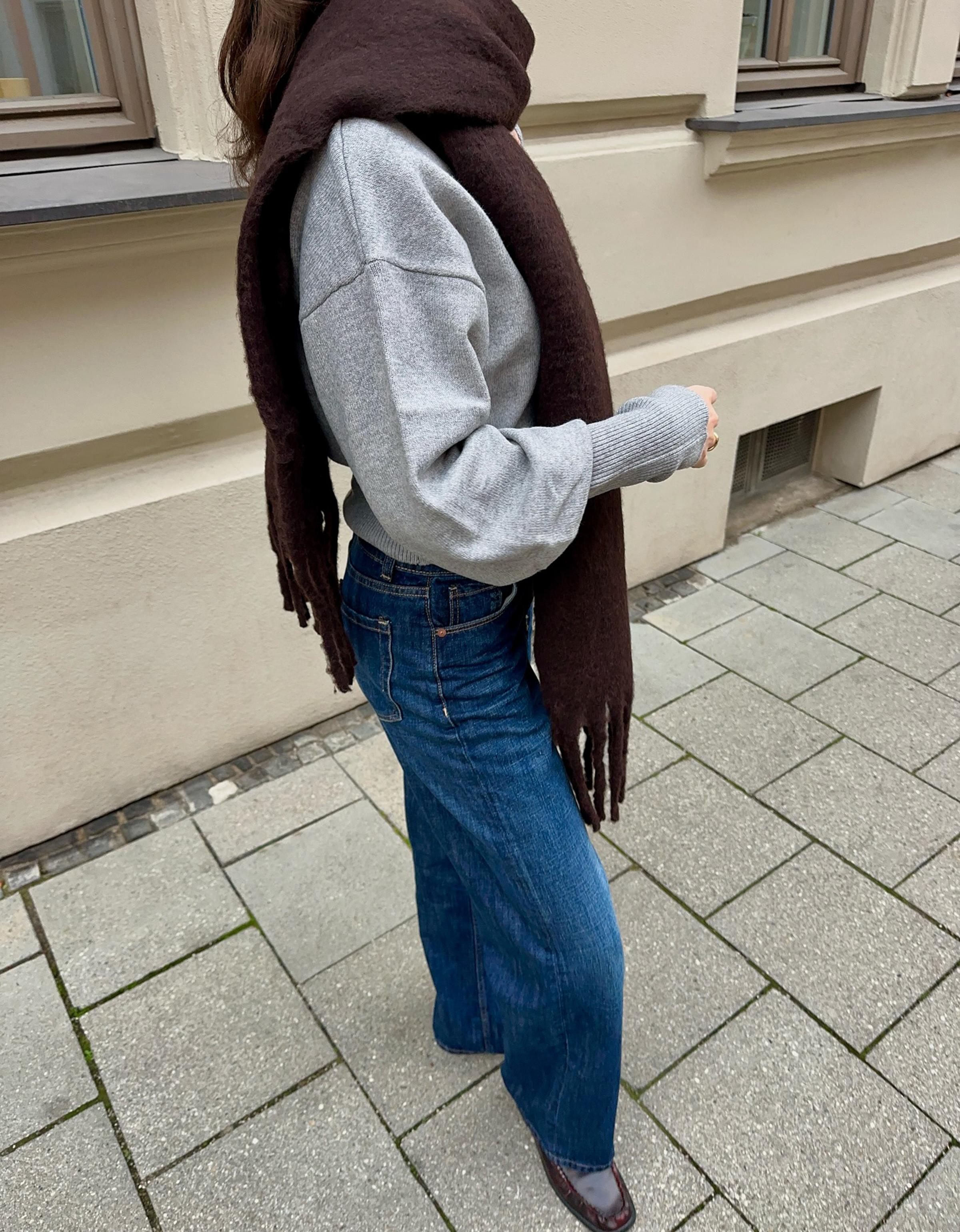 Solid-coloured scarf — Brown