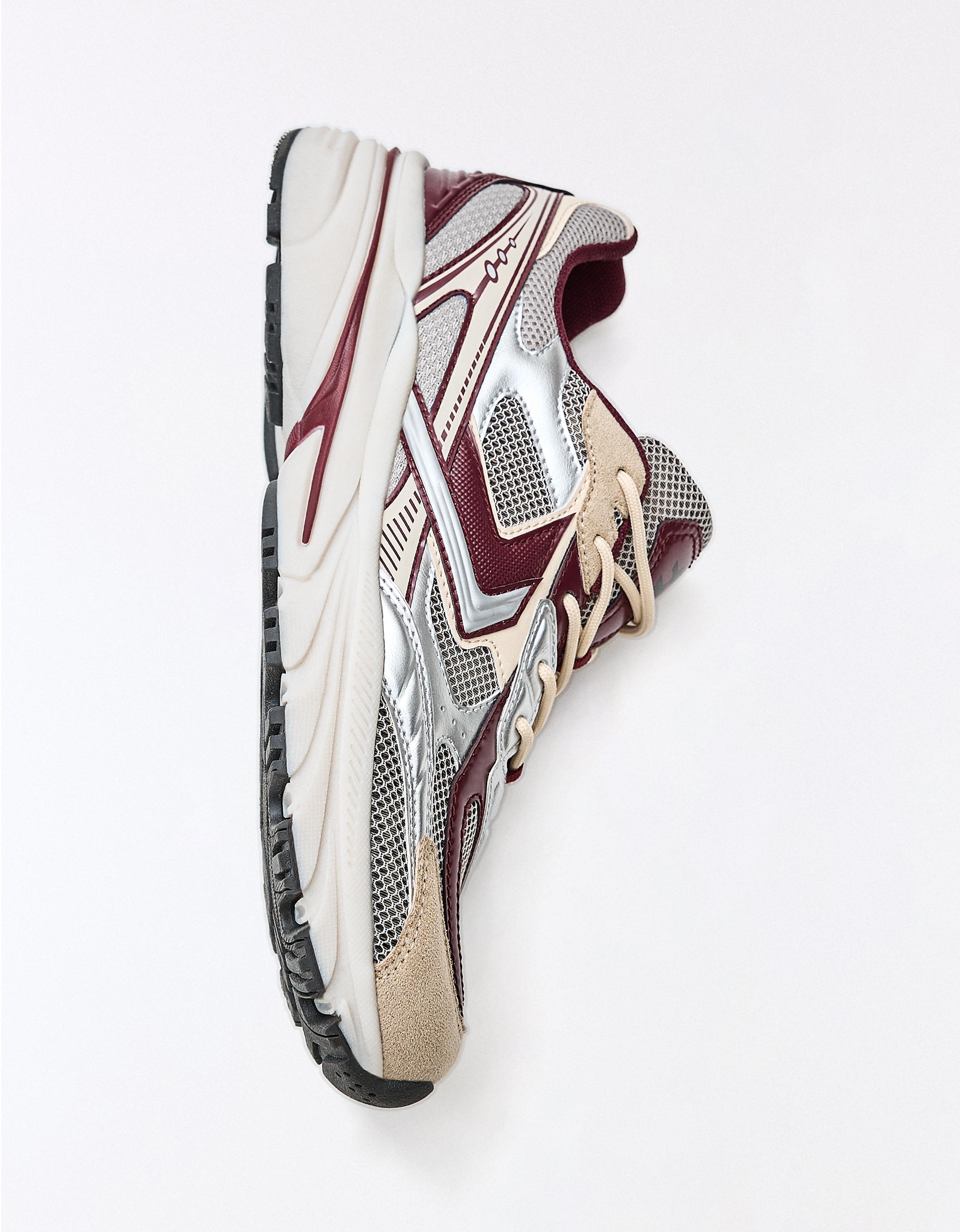 Multi-piece trainers