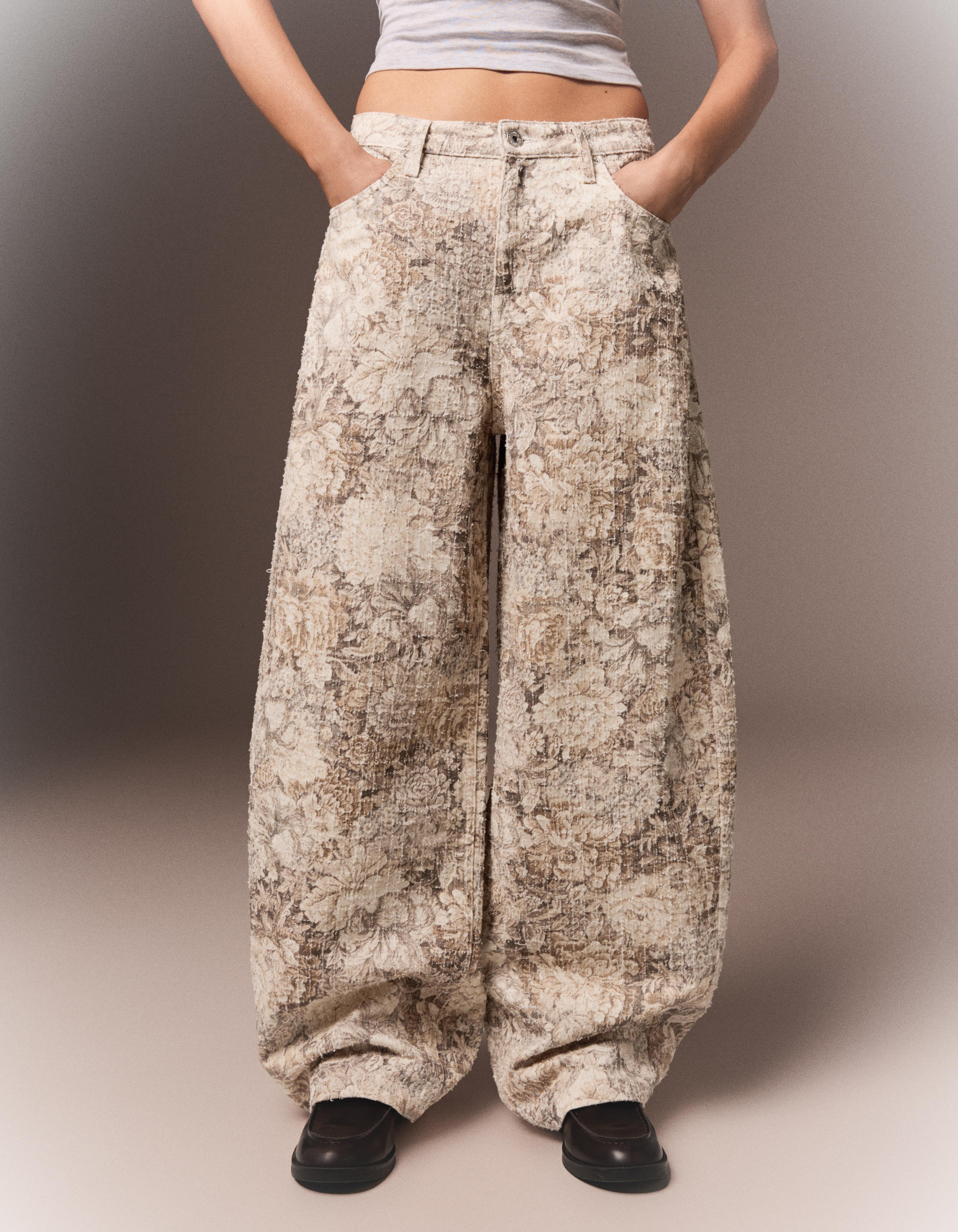 Printed barrel-leg trousers — Sand