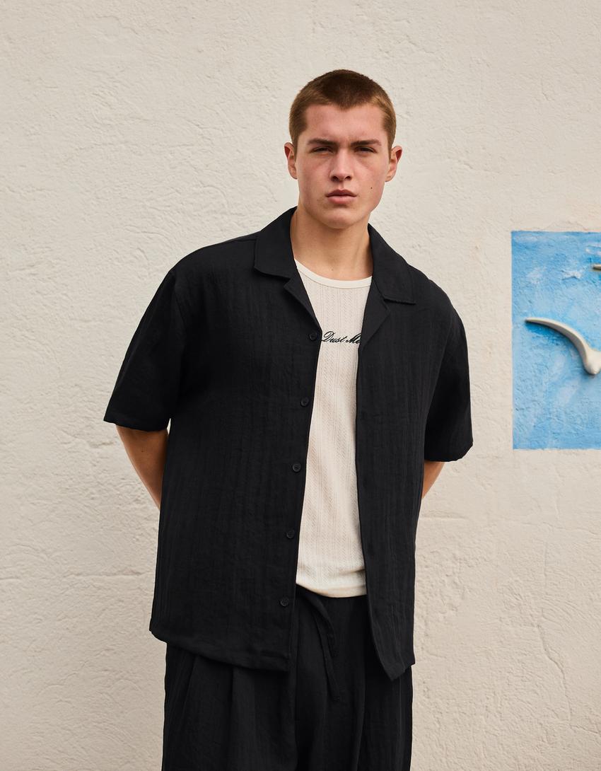 Set aus Hemd und Hose-Set aus Hemd und Hose