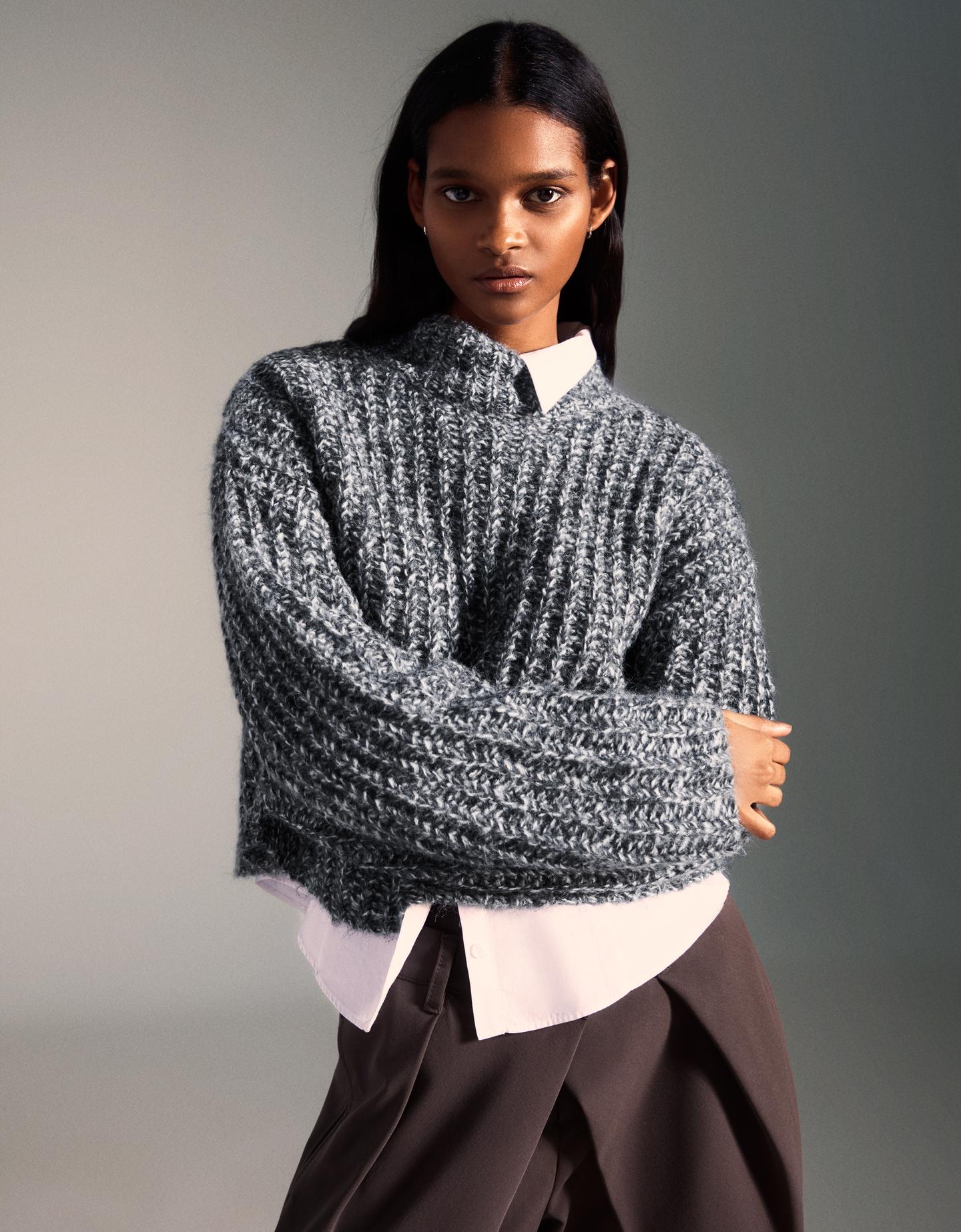 Bershka sweter z golfem szpulka nici ciemnoszary