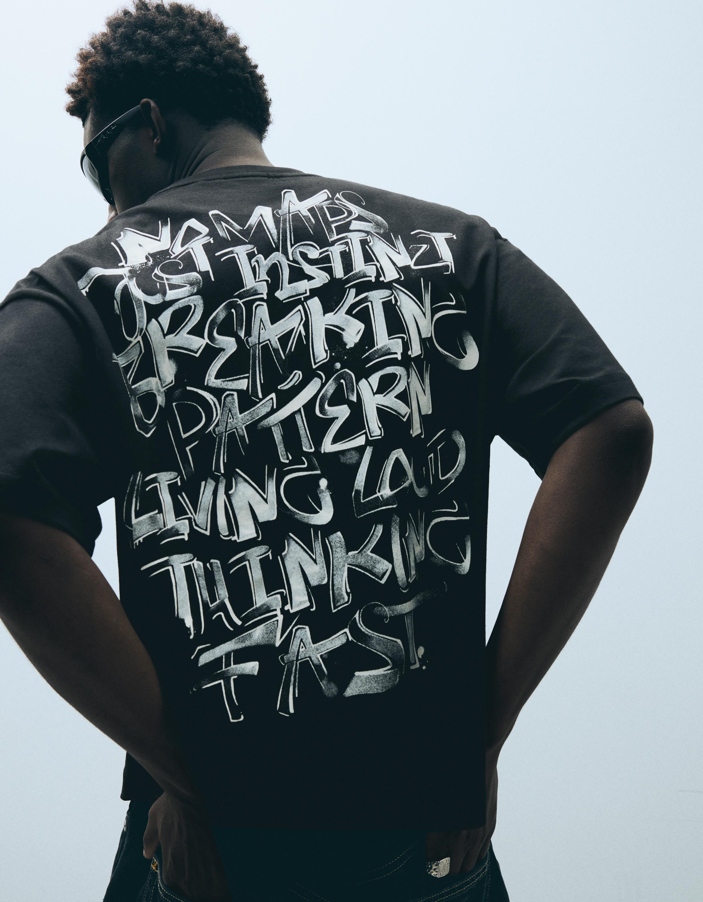 Boxy-fit printed T-shirt — Black