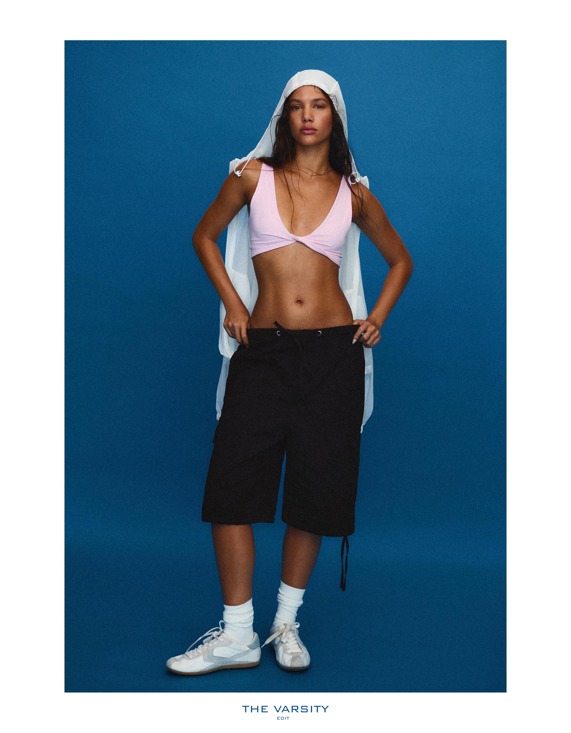 Wide-leg cargo Bermuda shorts — Black