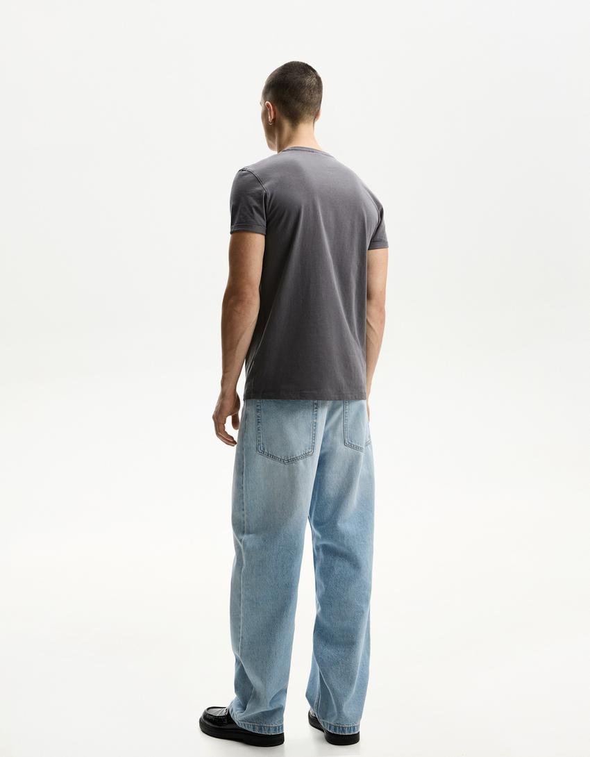 Embroidered short sleeve roll-up T-shirt-Grey