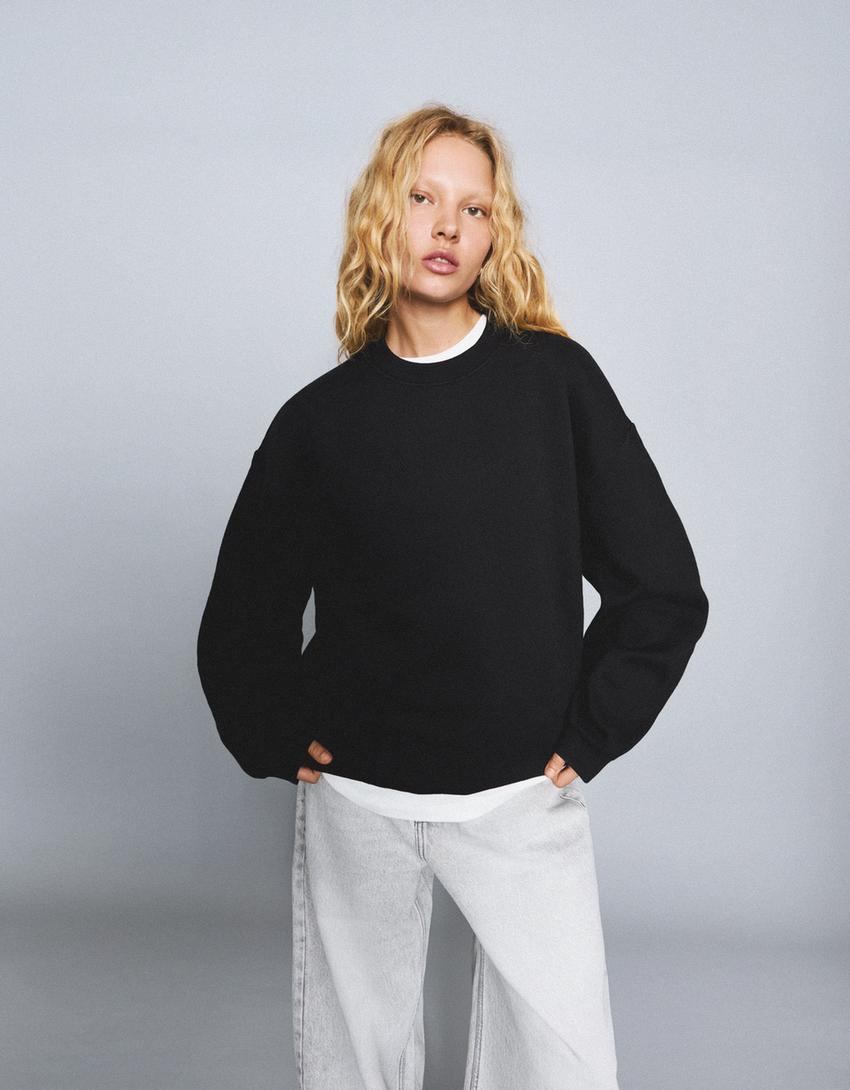Oversize-Sweatshirt mit Taschen-Schwarz-0