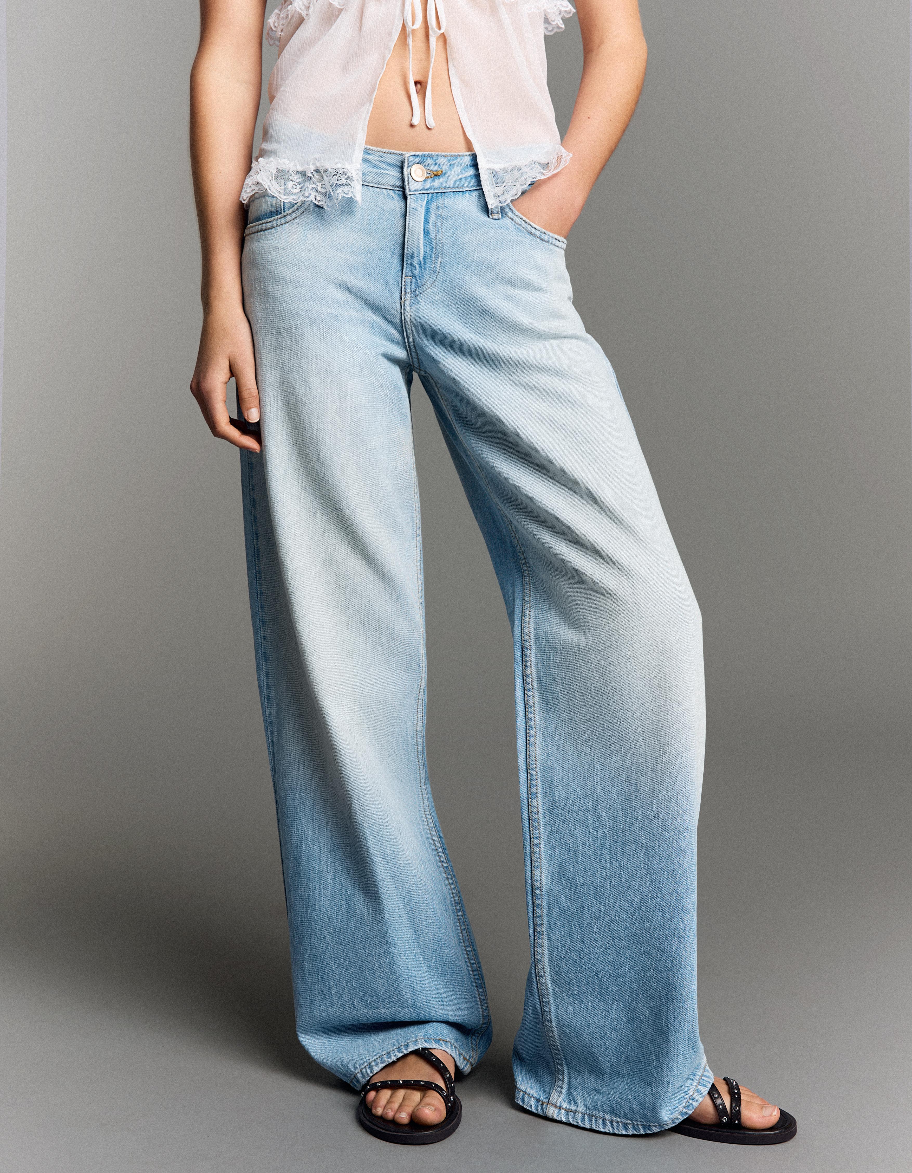 Low-rise straight jeans — Light blue