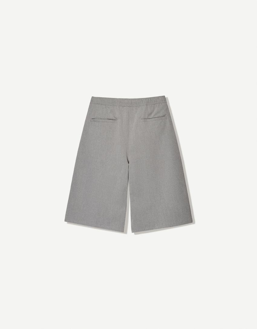 Tailored baggy Bermuda short sweatpants