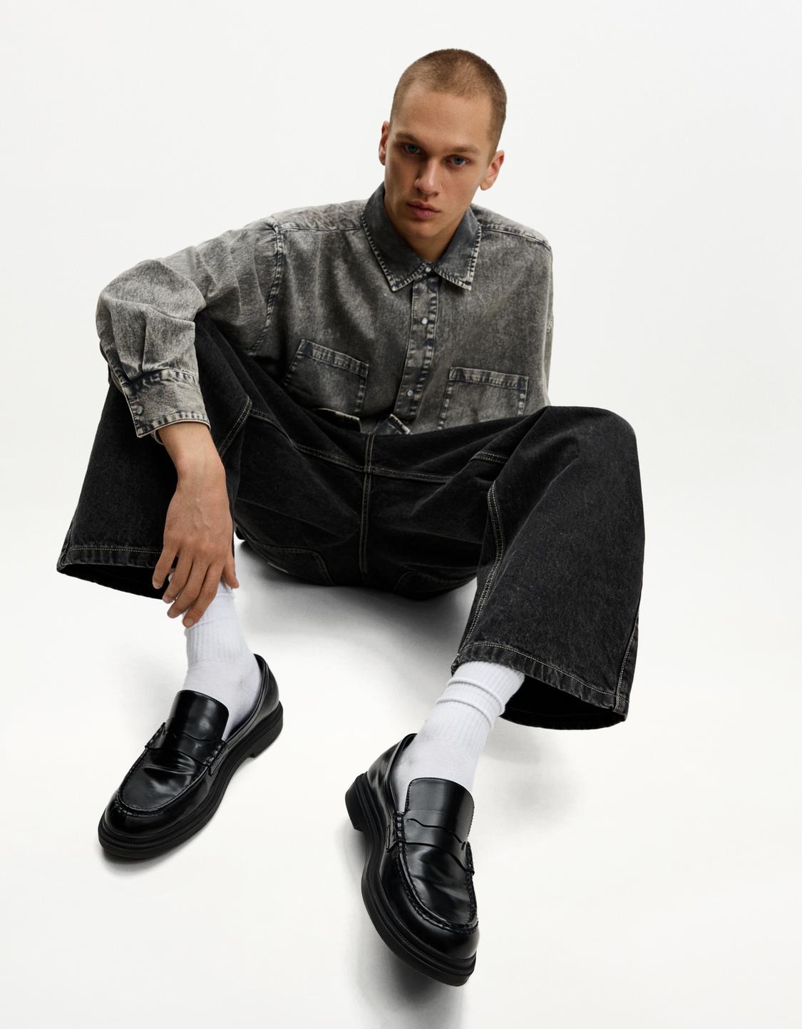 Loafers with thin sole