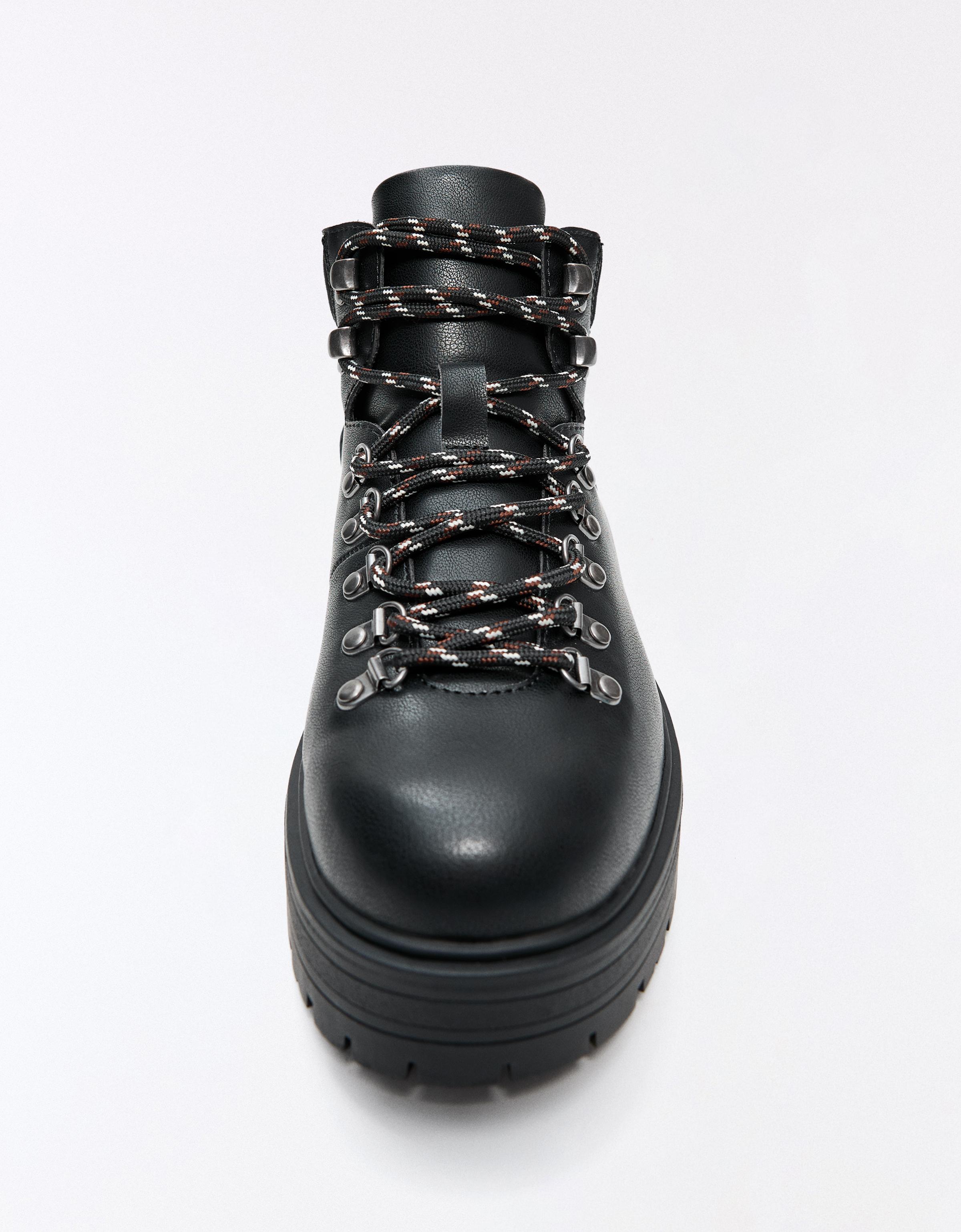 LACE-UP ANKLE BOOTS — BLACK