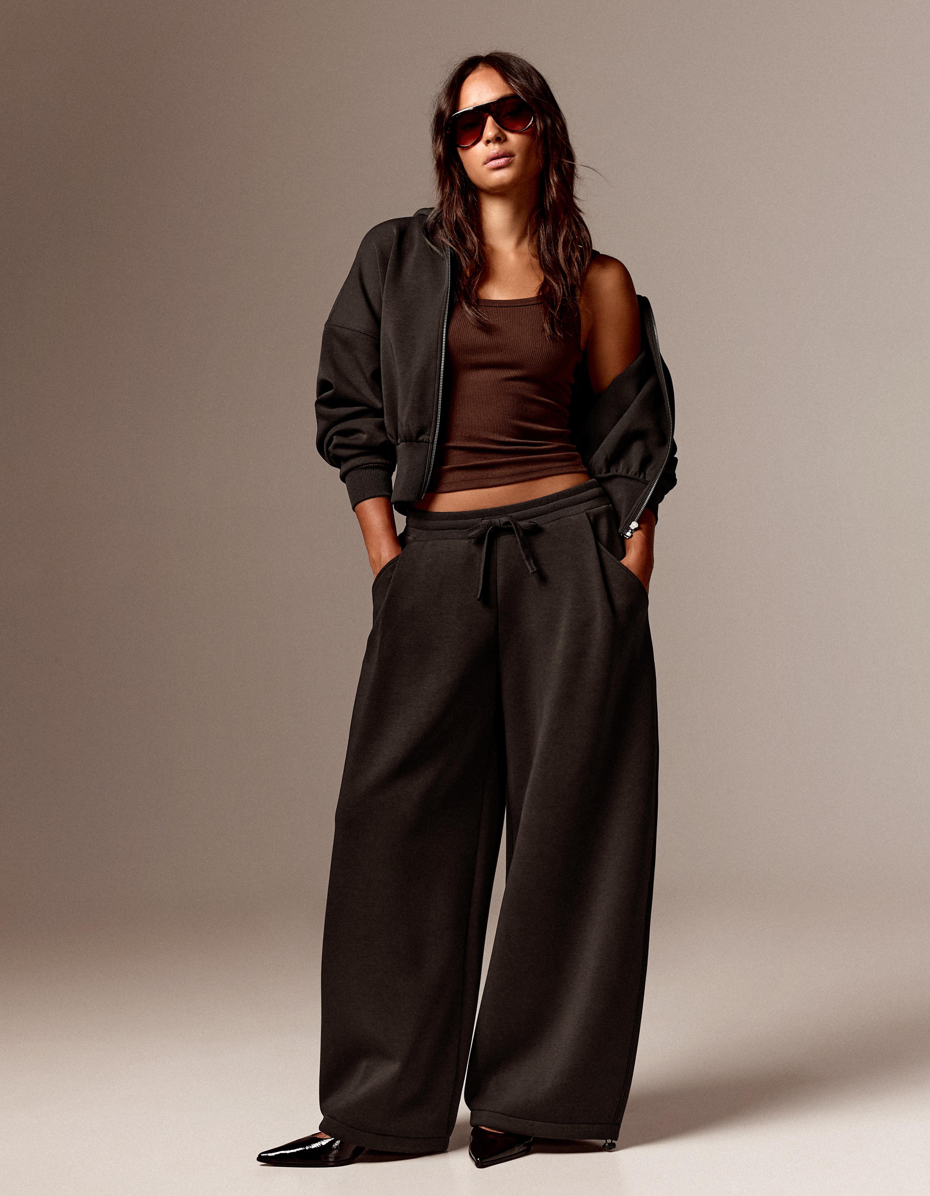 Barrel trousers — Brown