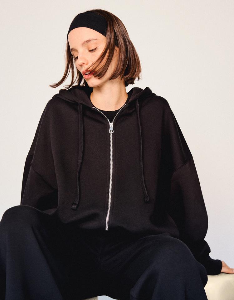 Fermuarlı kapüşonlu sweatshirt