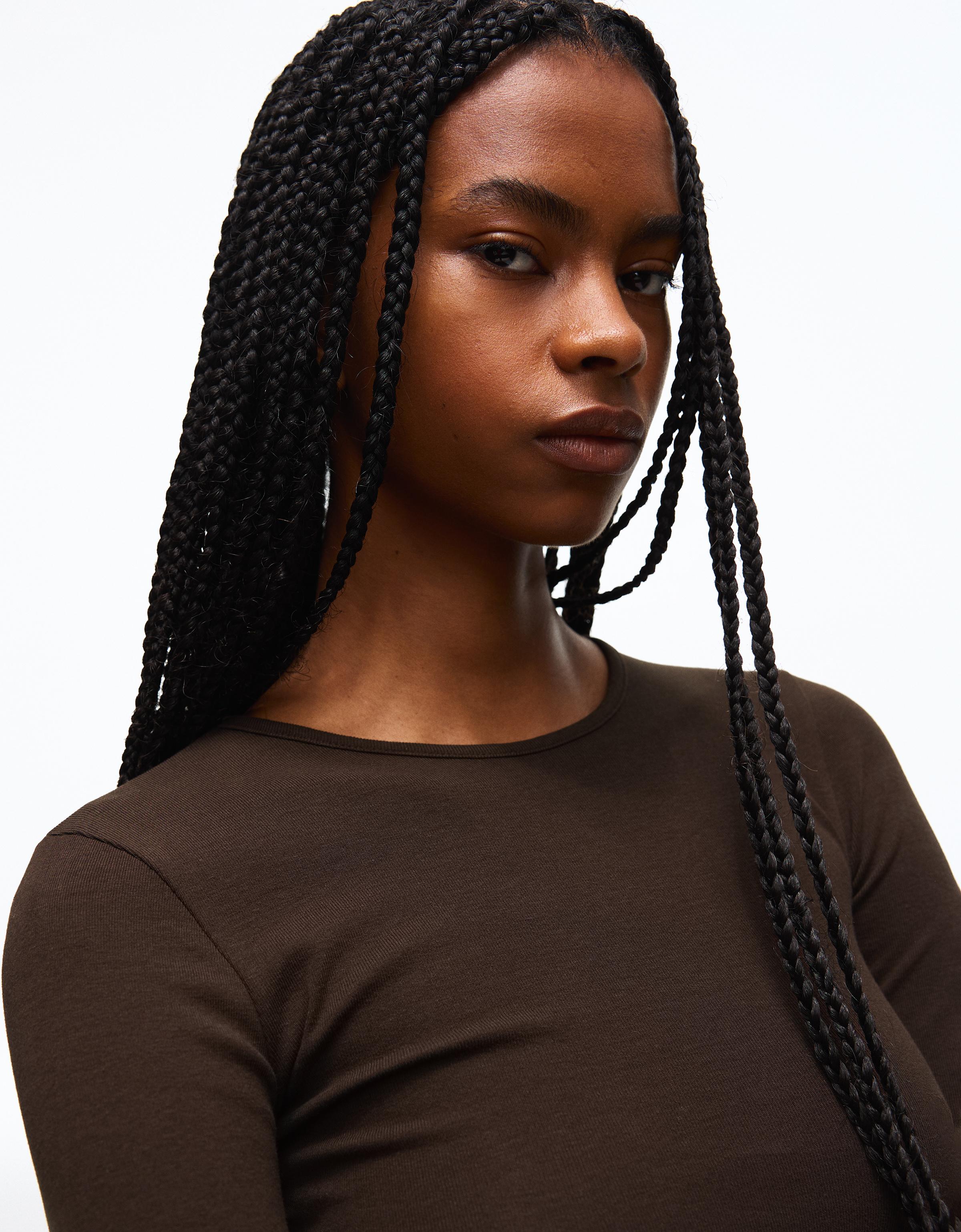 Round neck long-sleeve T-shirt — Brown
