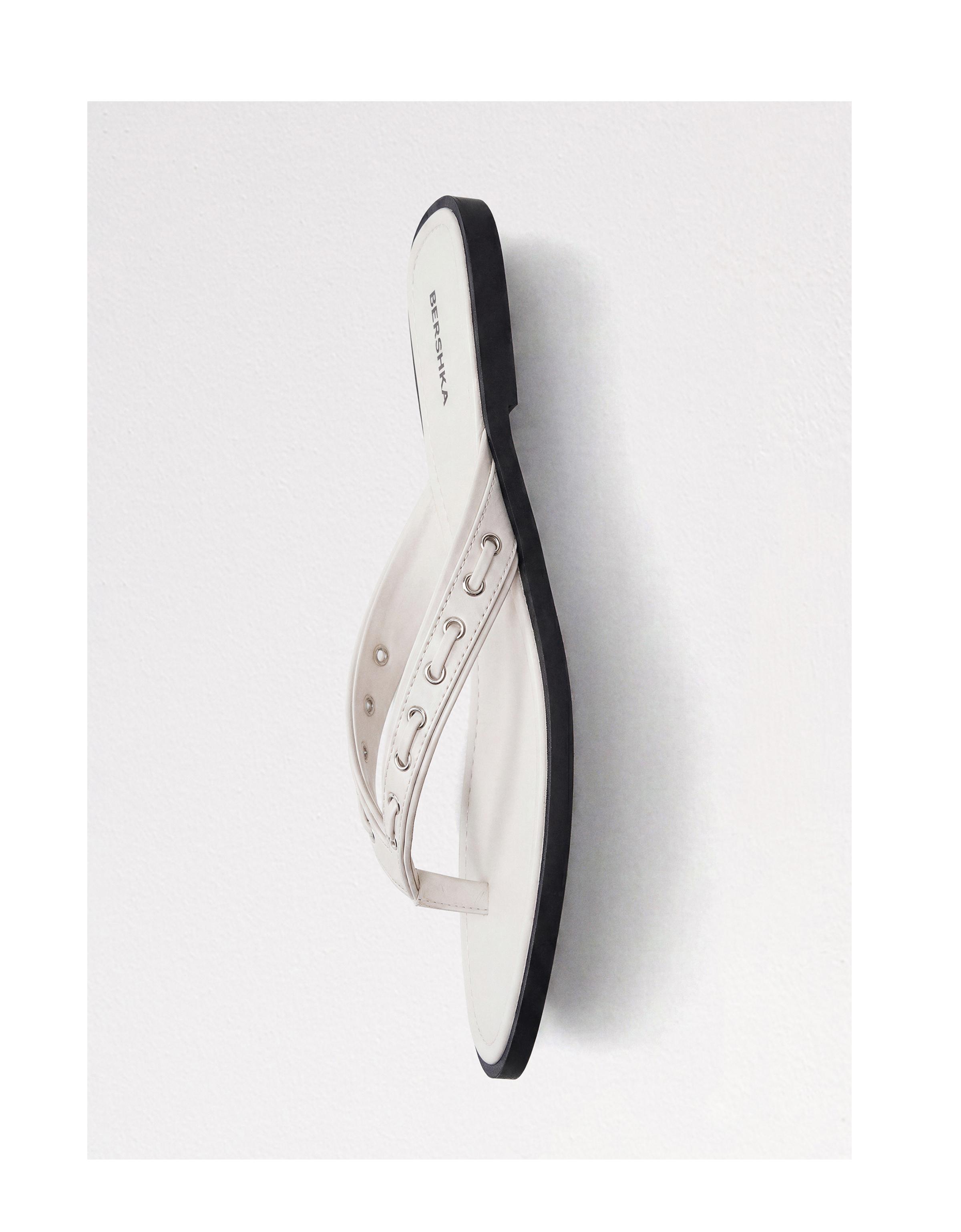 Studded flat slider sandals — WHITE