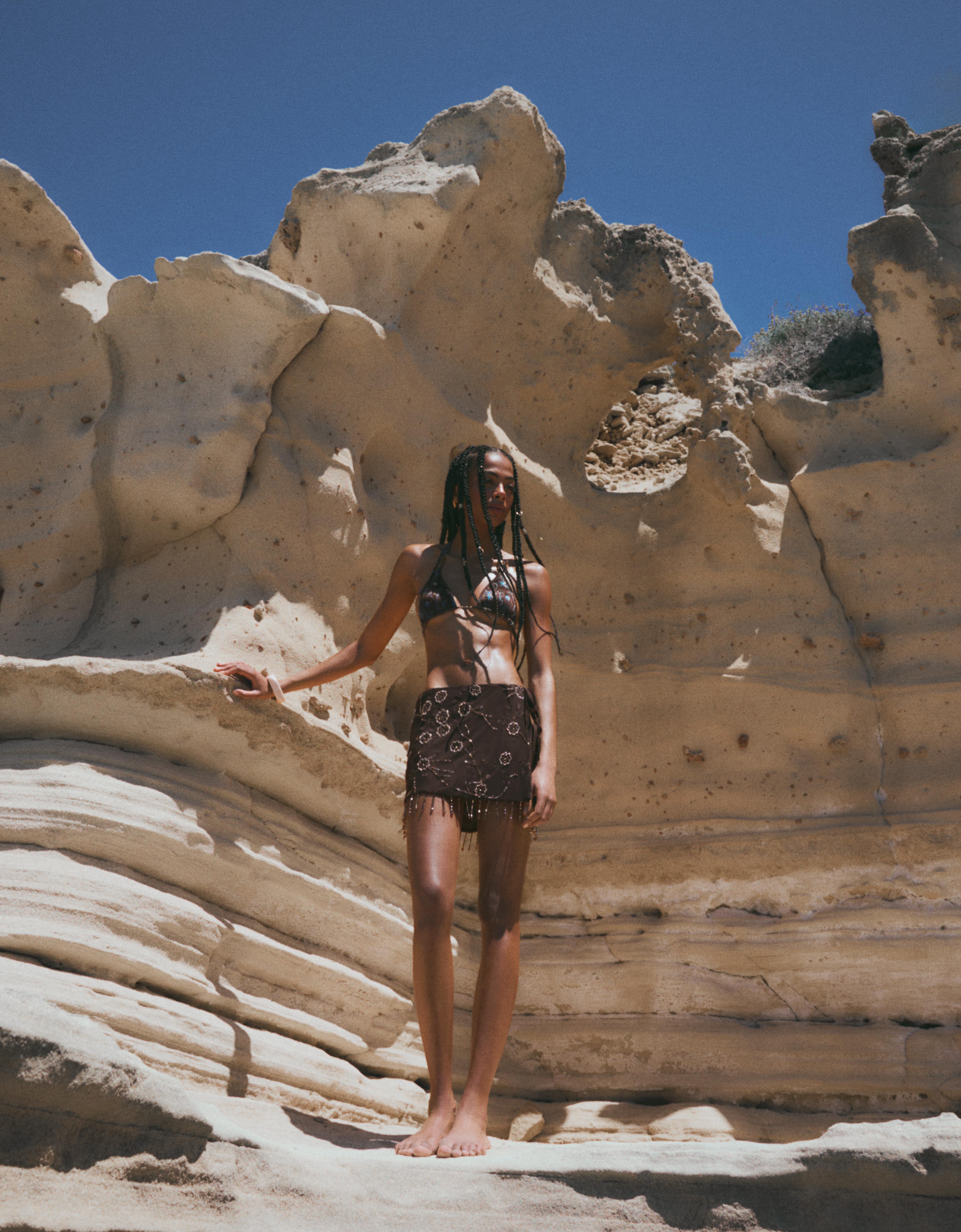Bead-embroidered pareo skirt — Brown