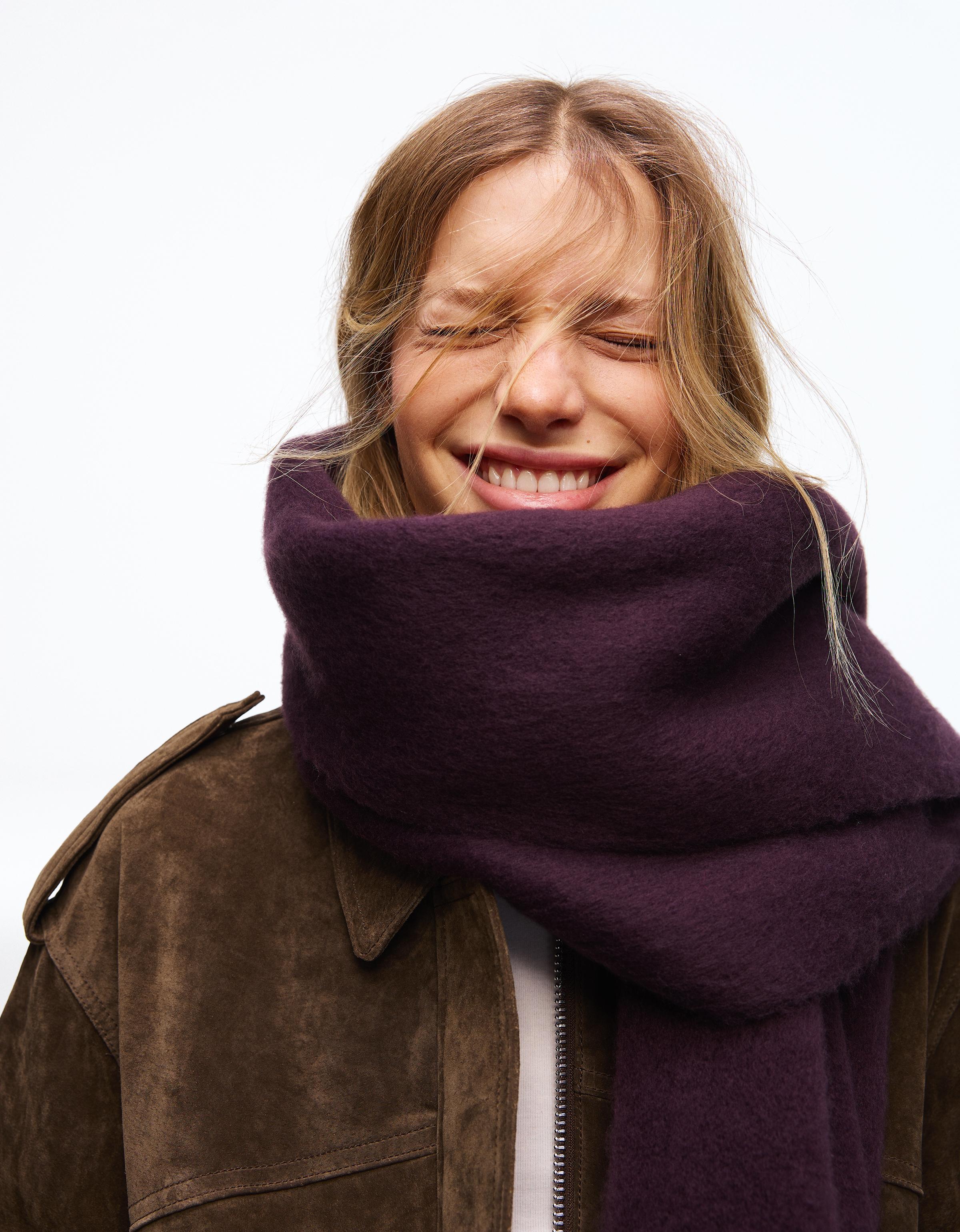 Bershka Unifarbener Schal Damen Violett