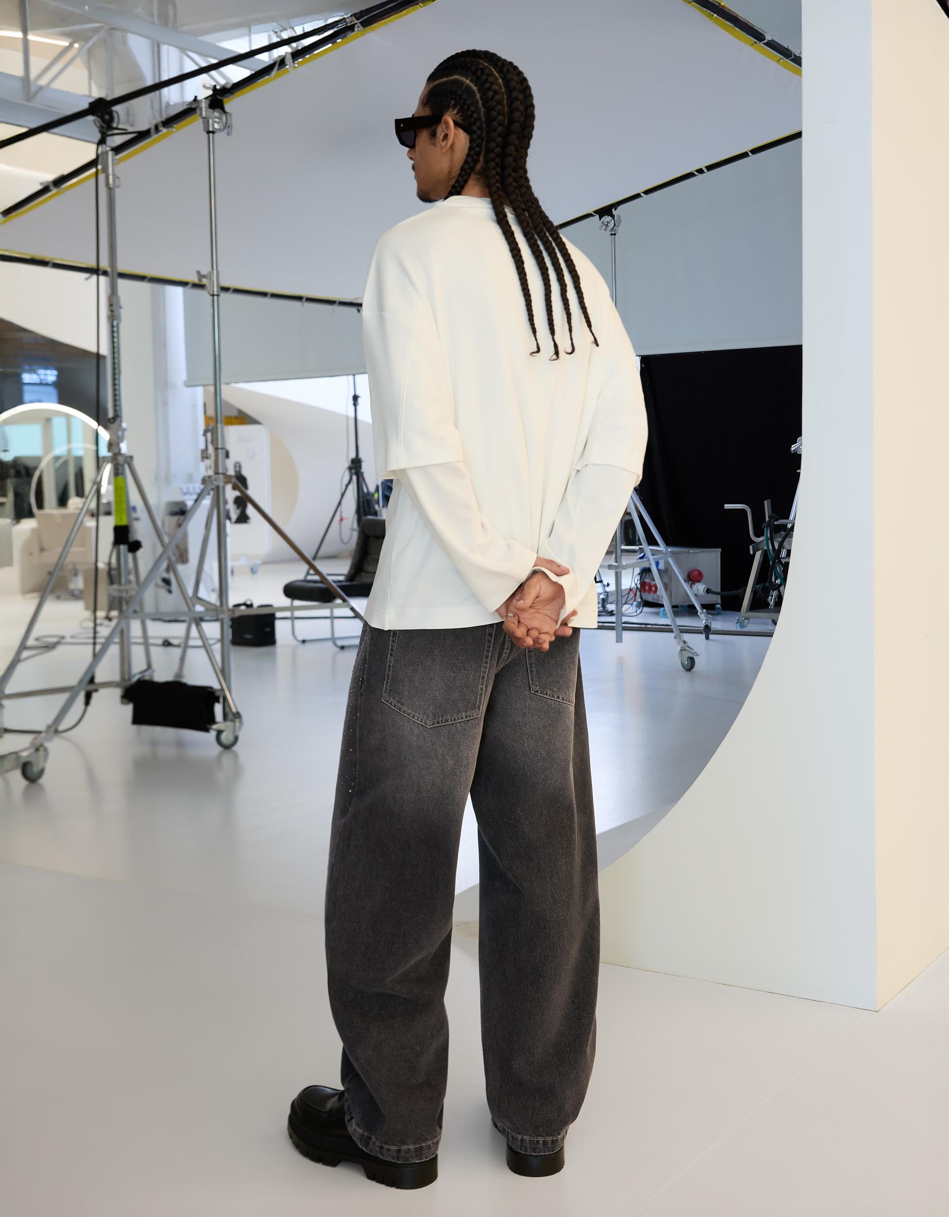 Super baggy jeans with rhinestones