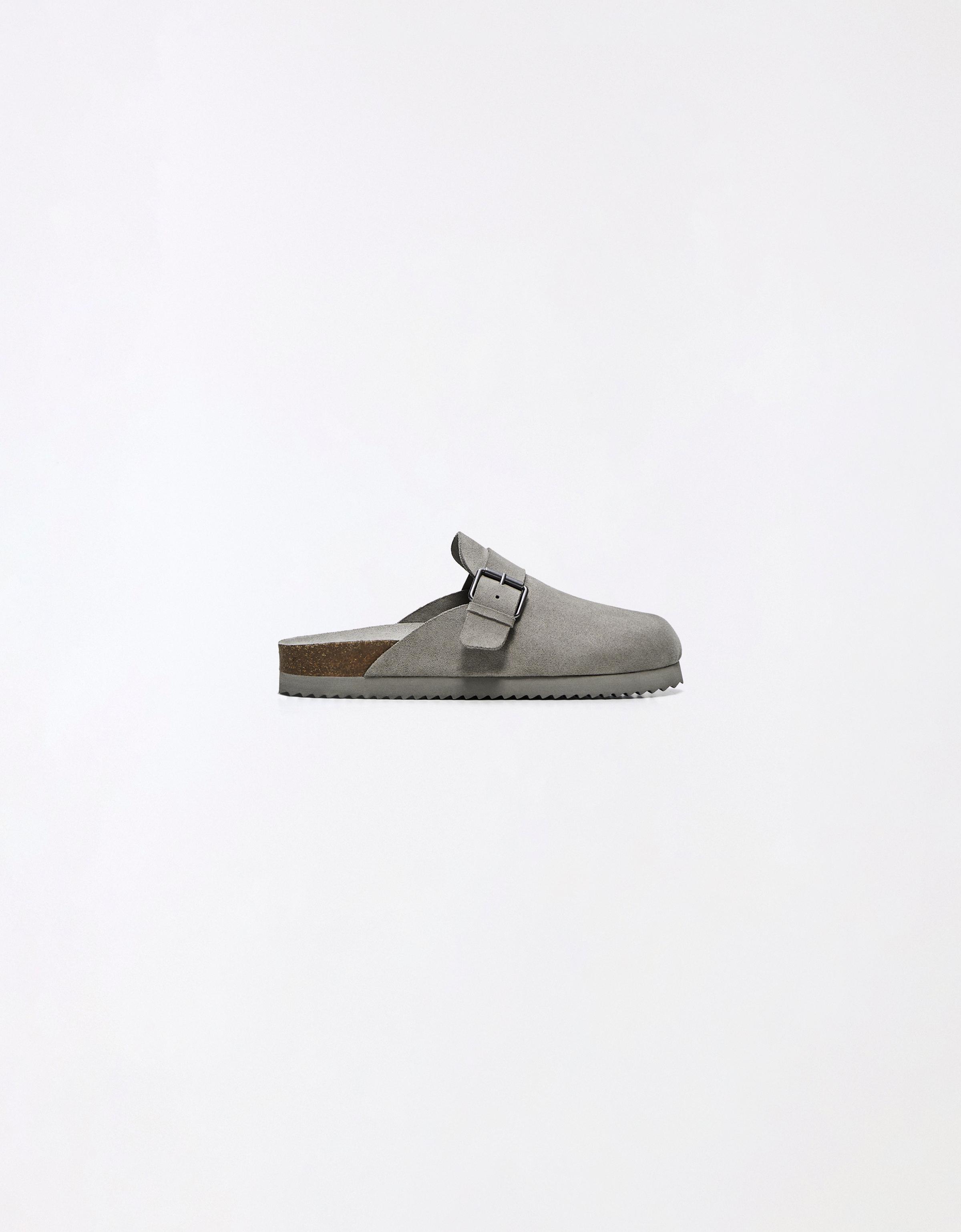 CASUAL BUCKLE CLOGS — Grey