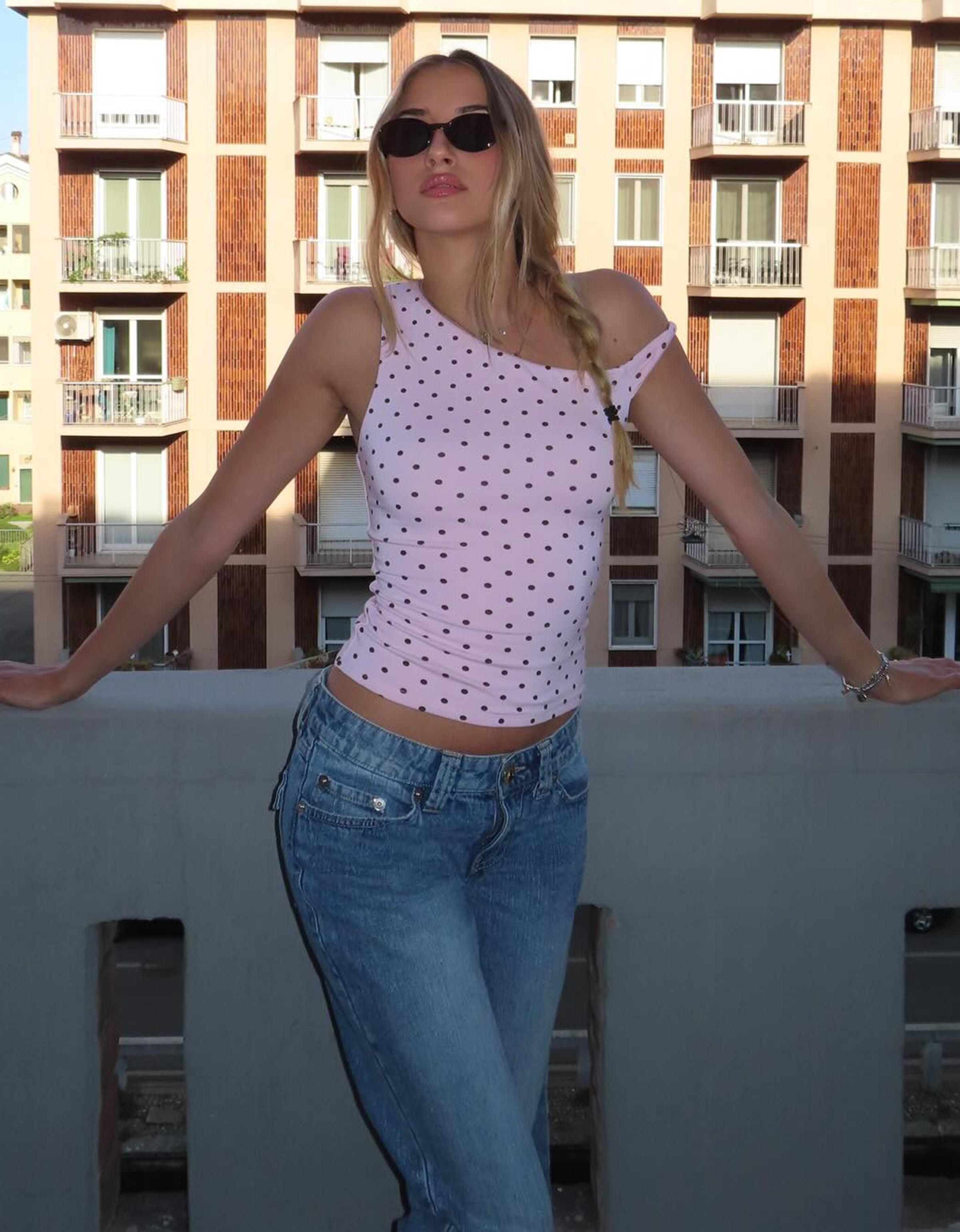 Asymmetric polka dot top - #bershkastyle - Women | Bershka