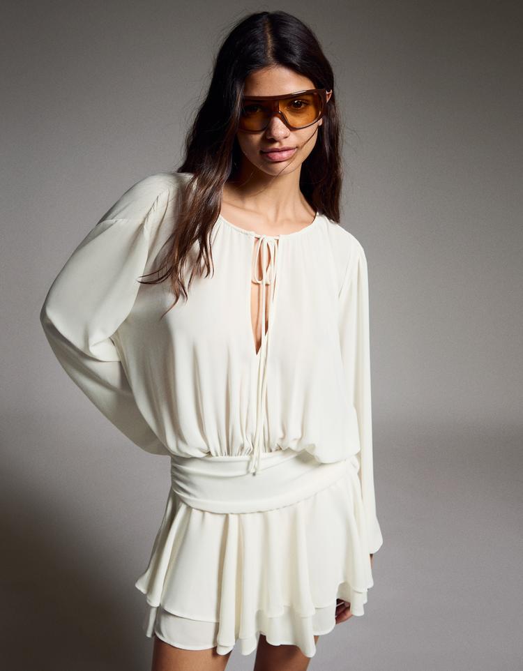 Kloş etekli kuşaklı mini elbise