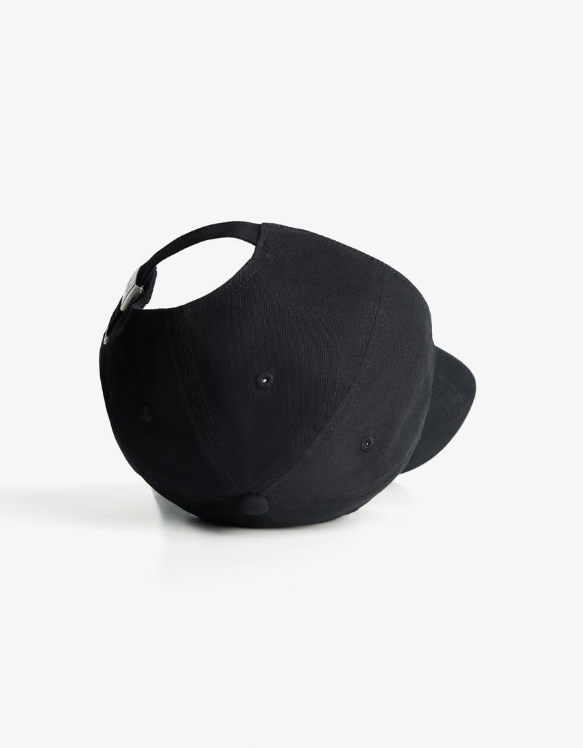 Șapcă brodată-Negru